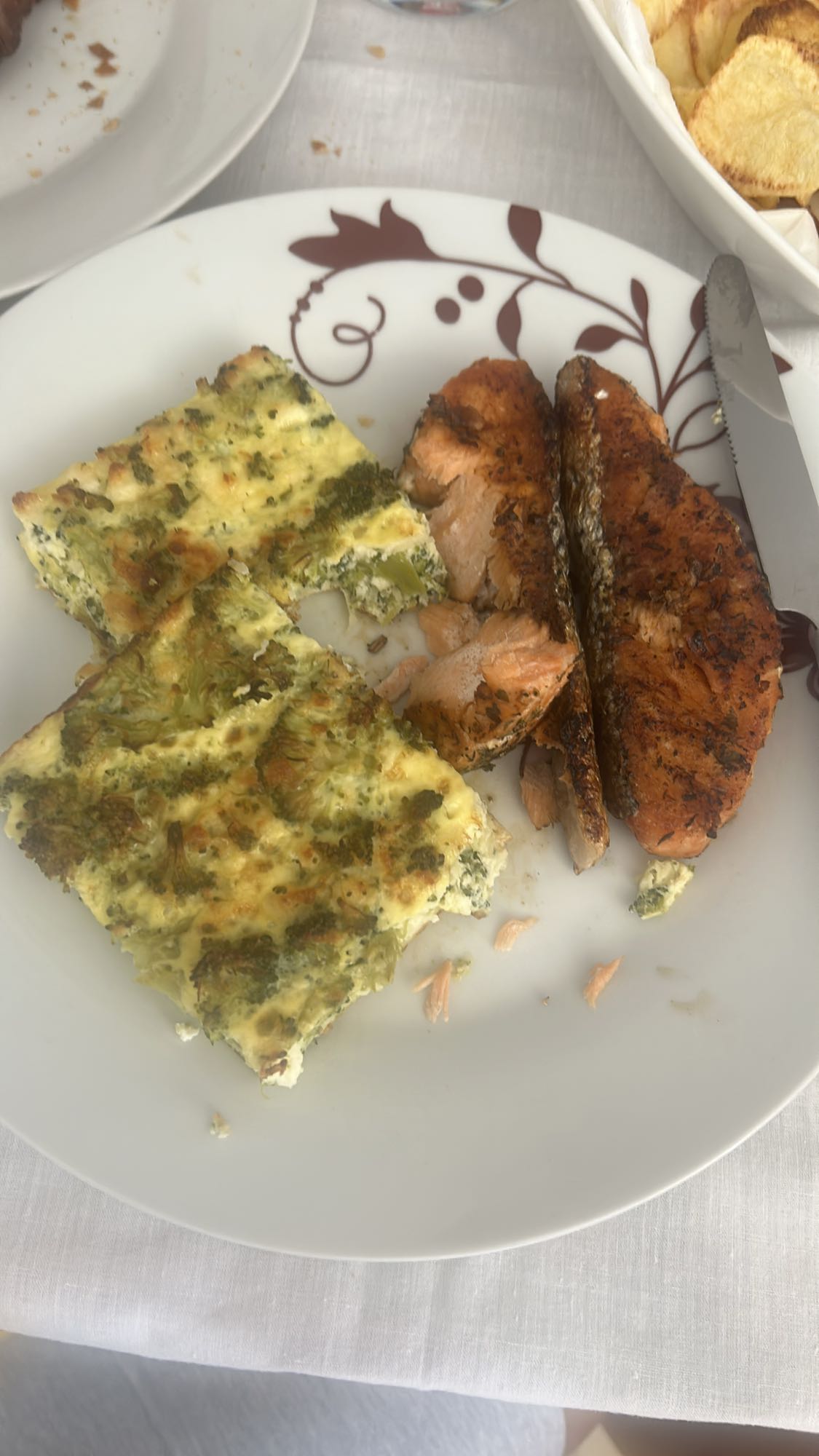 Somon cu frittata de broccoli