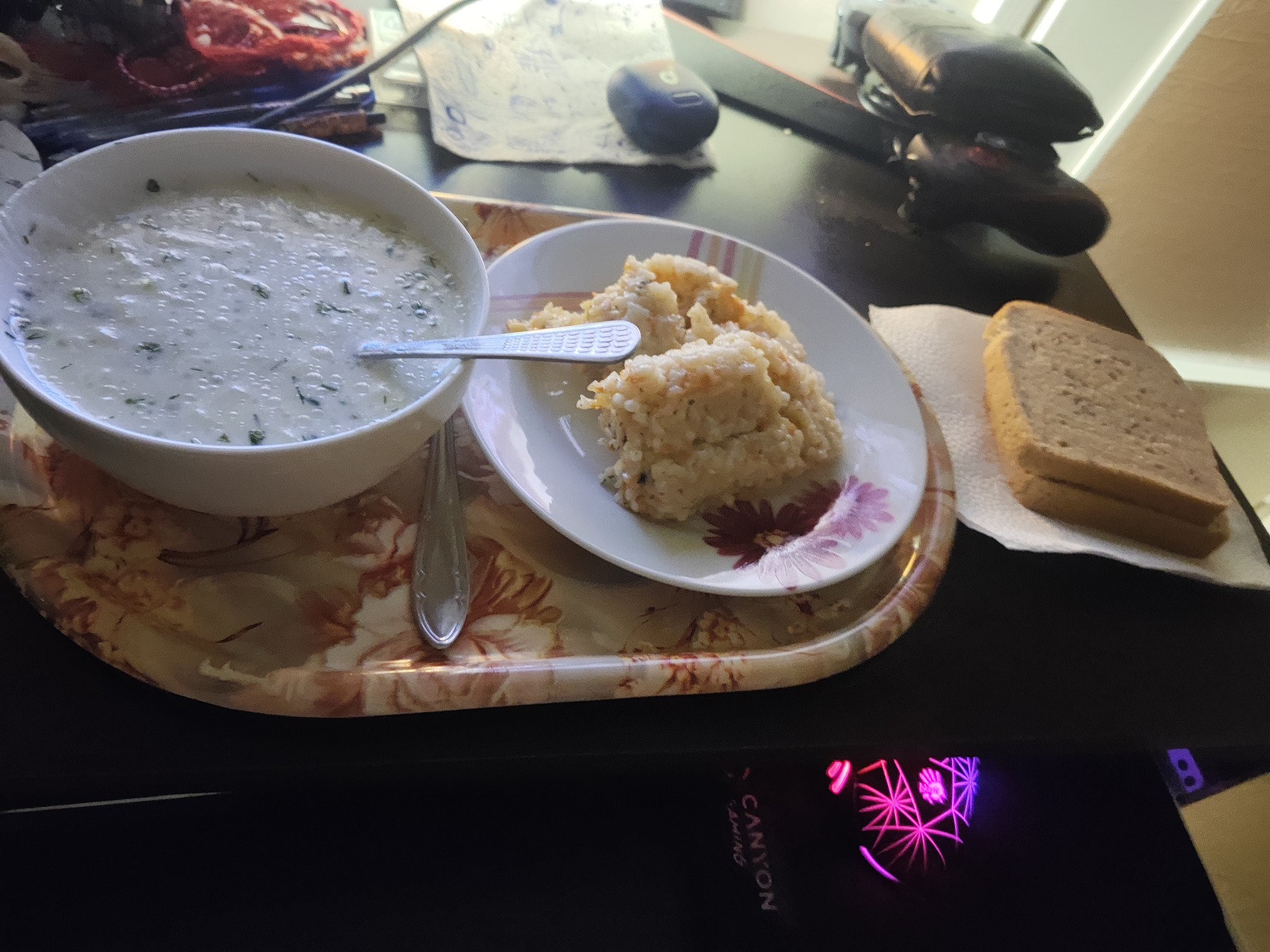 Yogurt soup, rice, bread