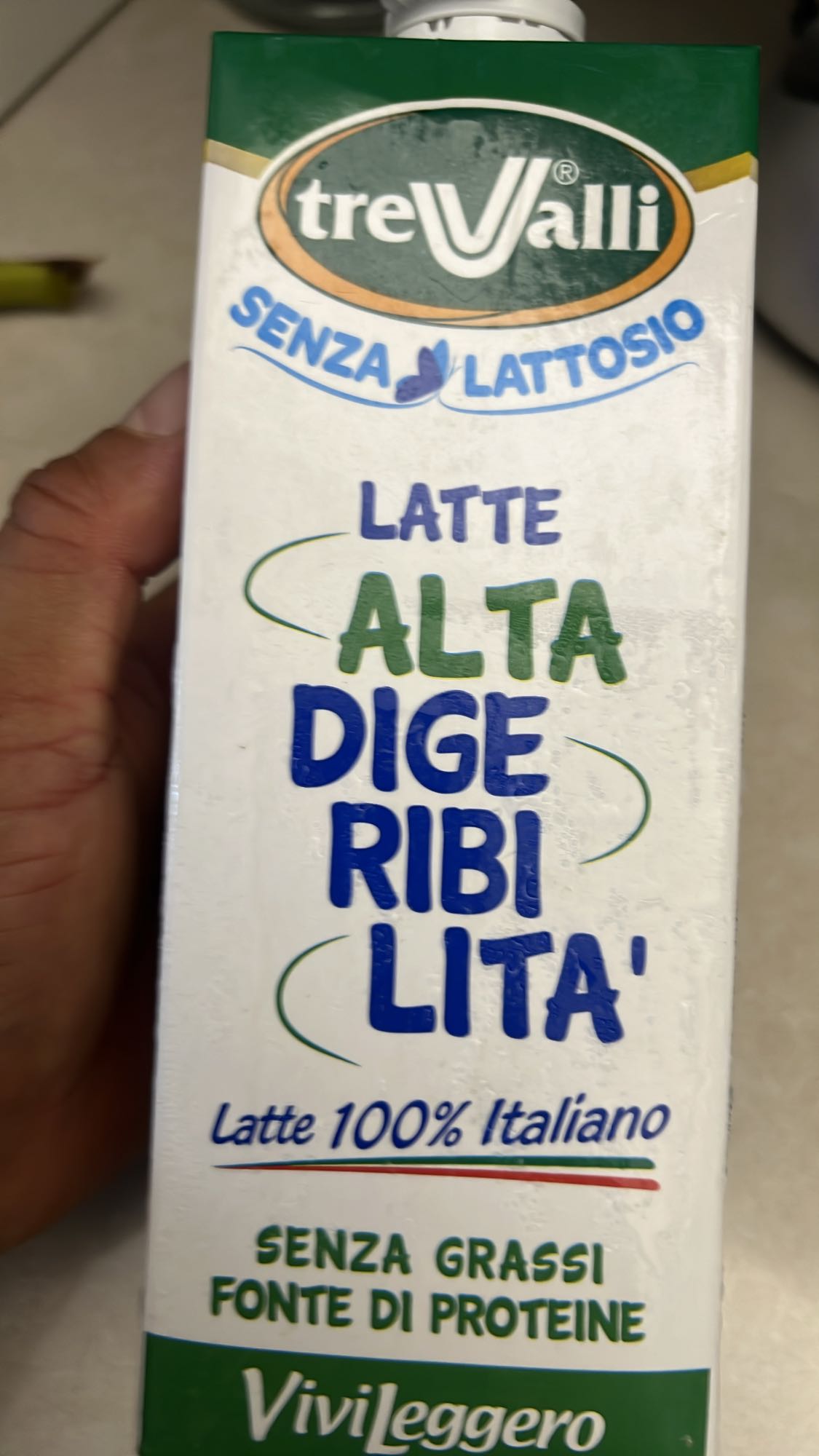 Latte scremato senza lattosio