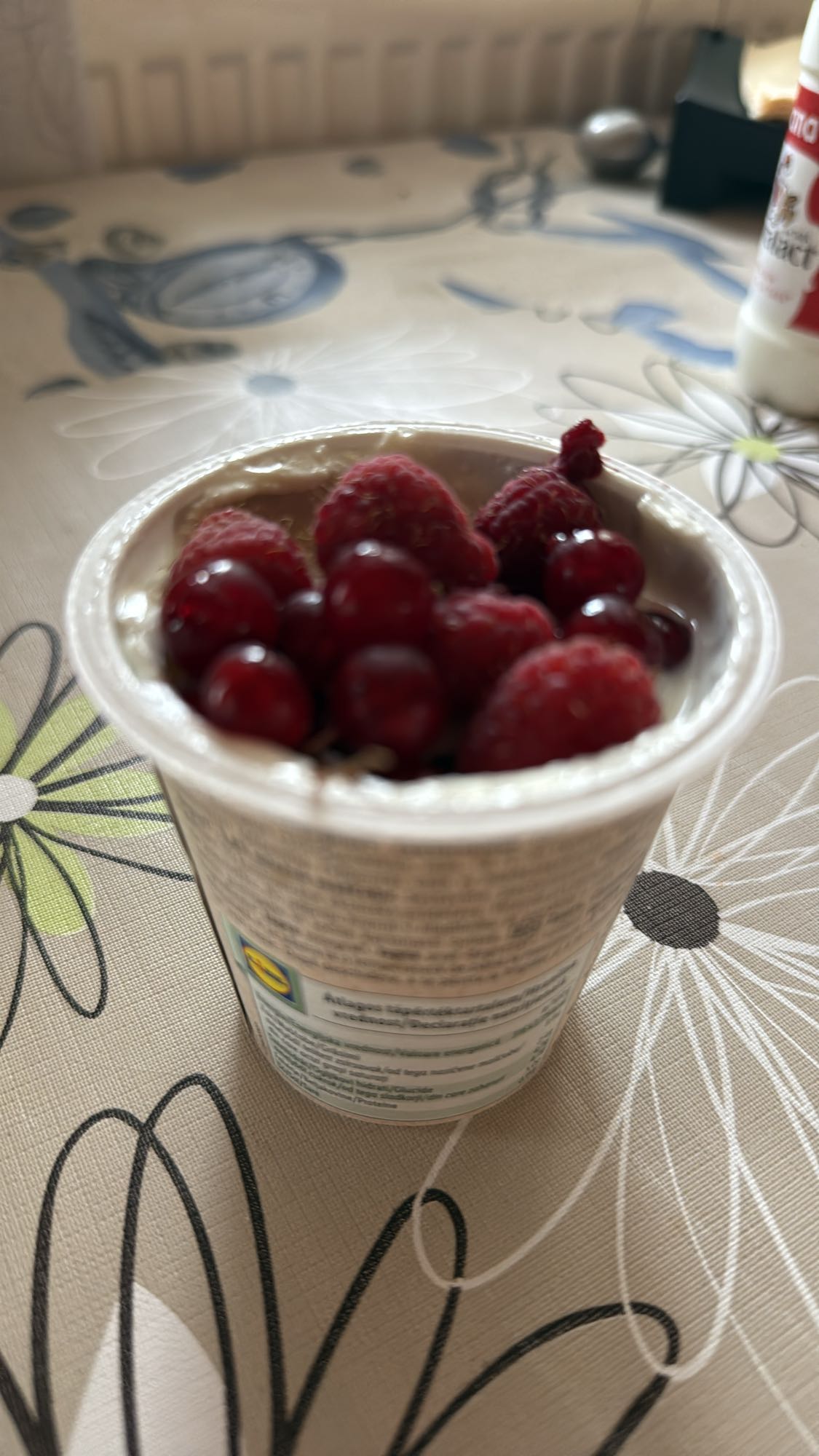 Iaurt cu fructe de pădure