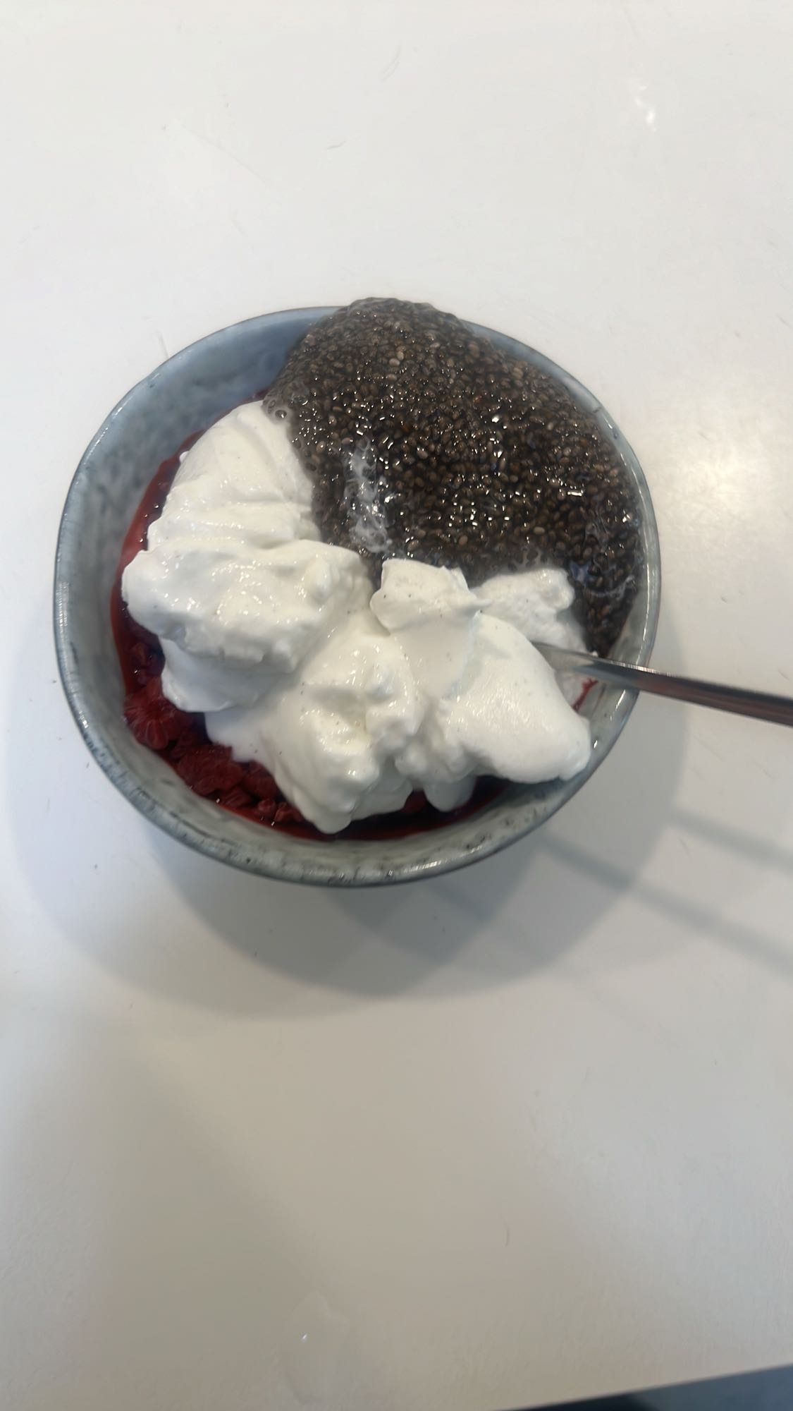 Kvarg med chia & bär