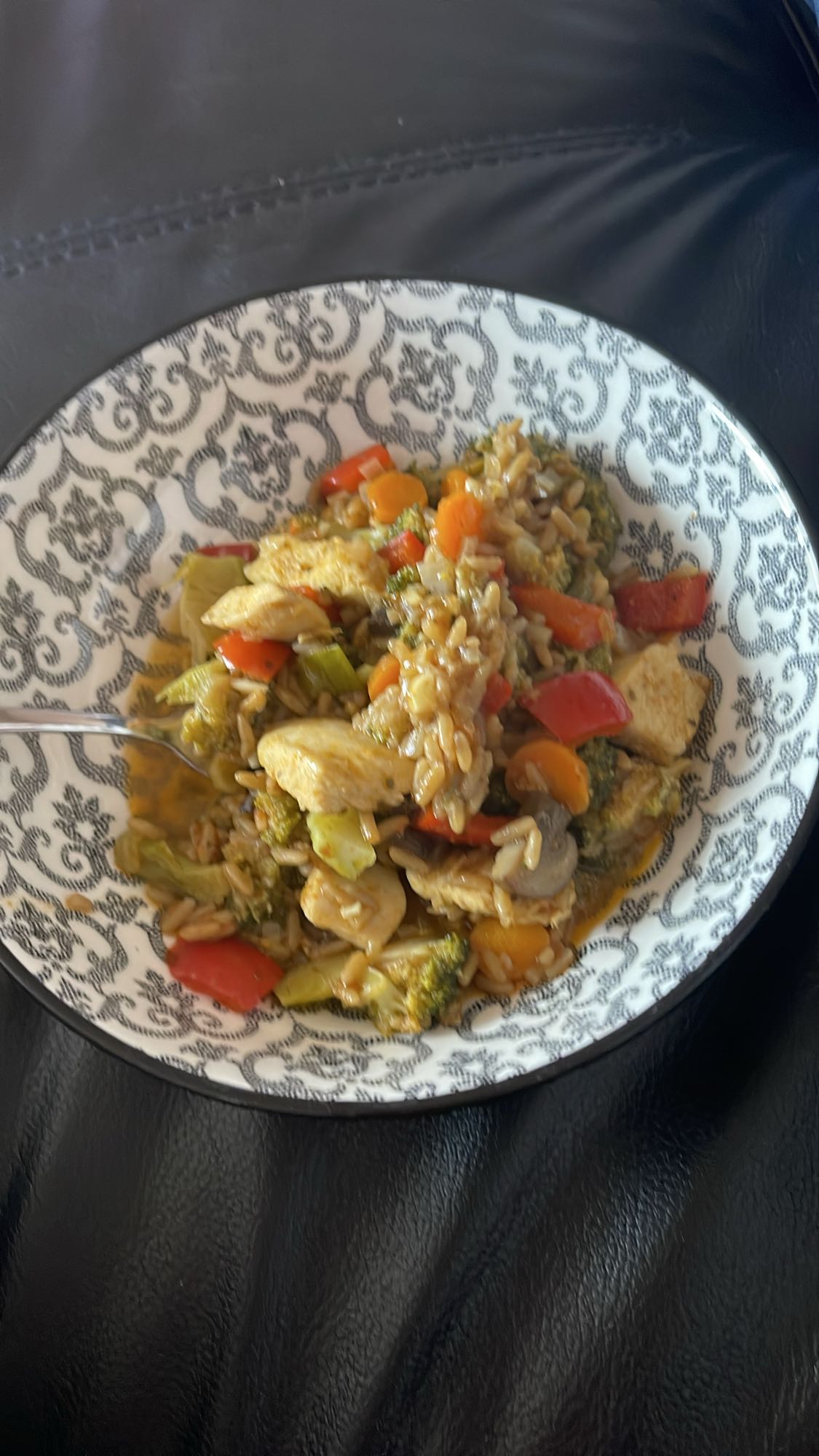 Kip met groenten en rijst