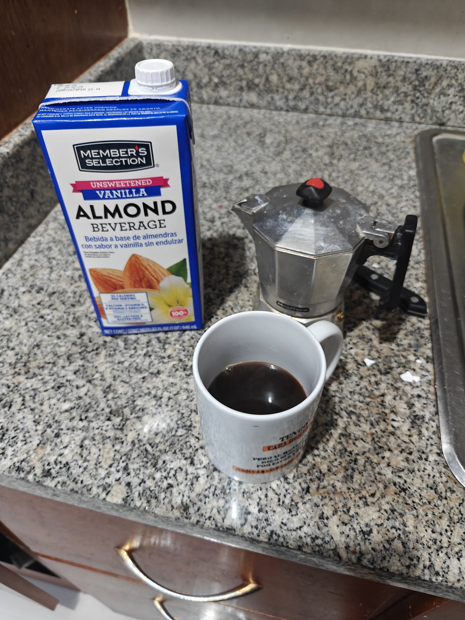 Café con leche de almendra