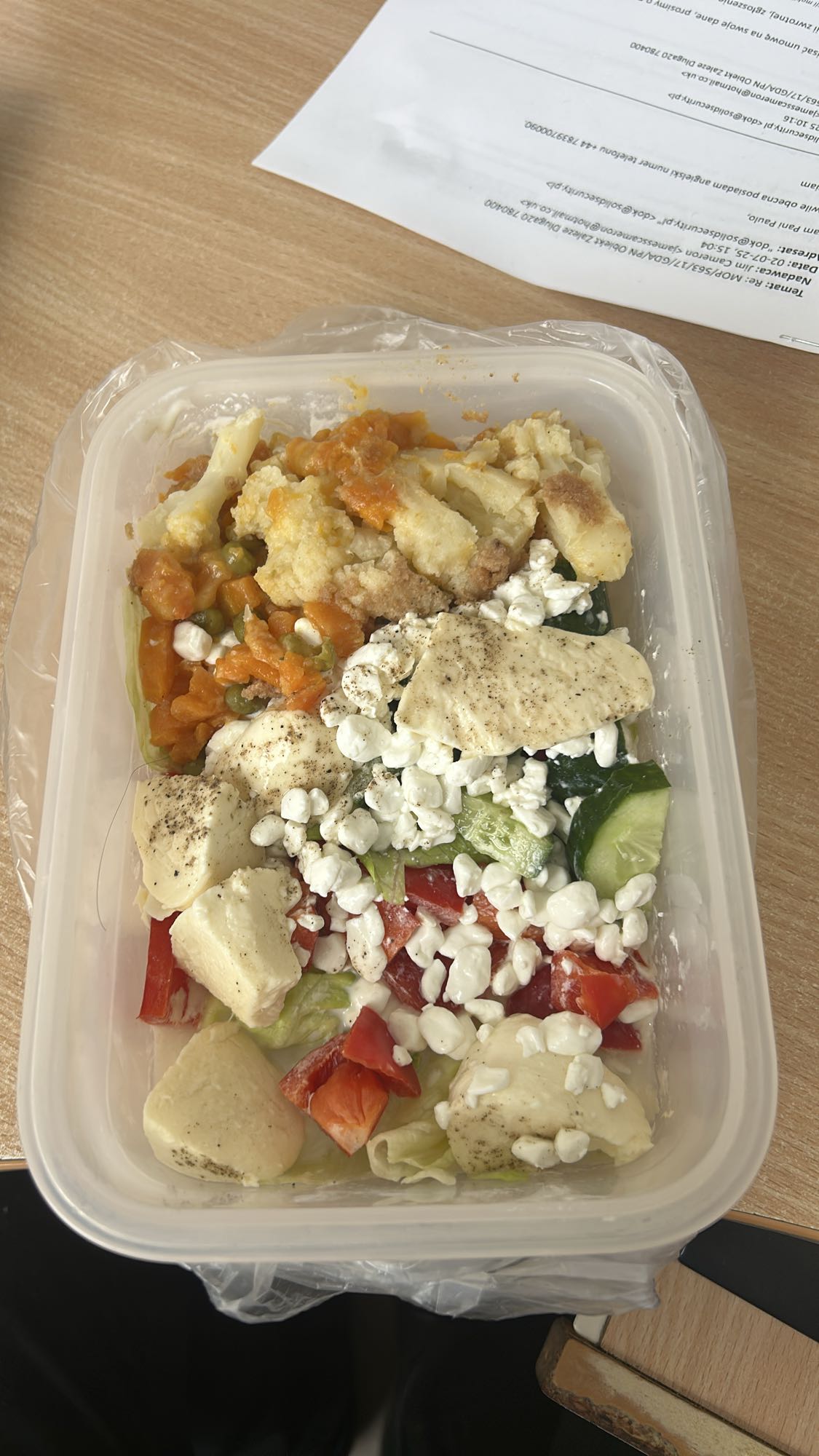 Kurczak z warzywami i twarogiem