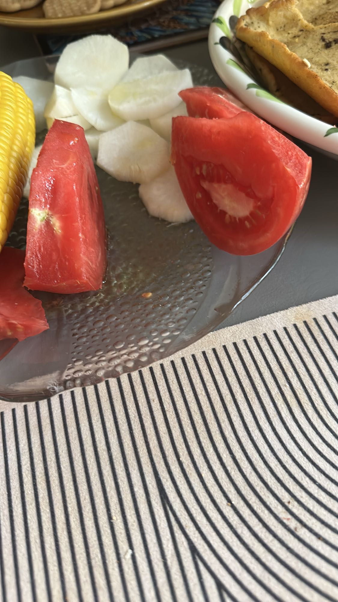 Corn, tomato, radish, bread