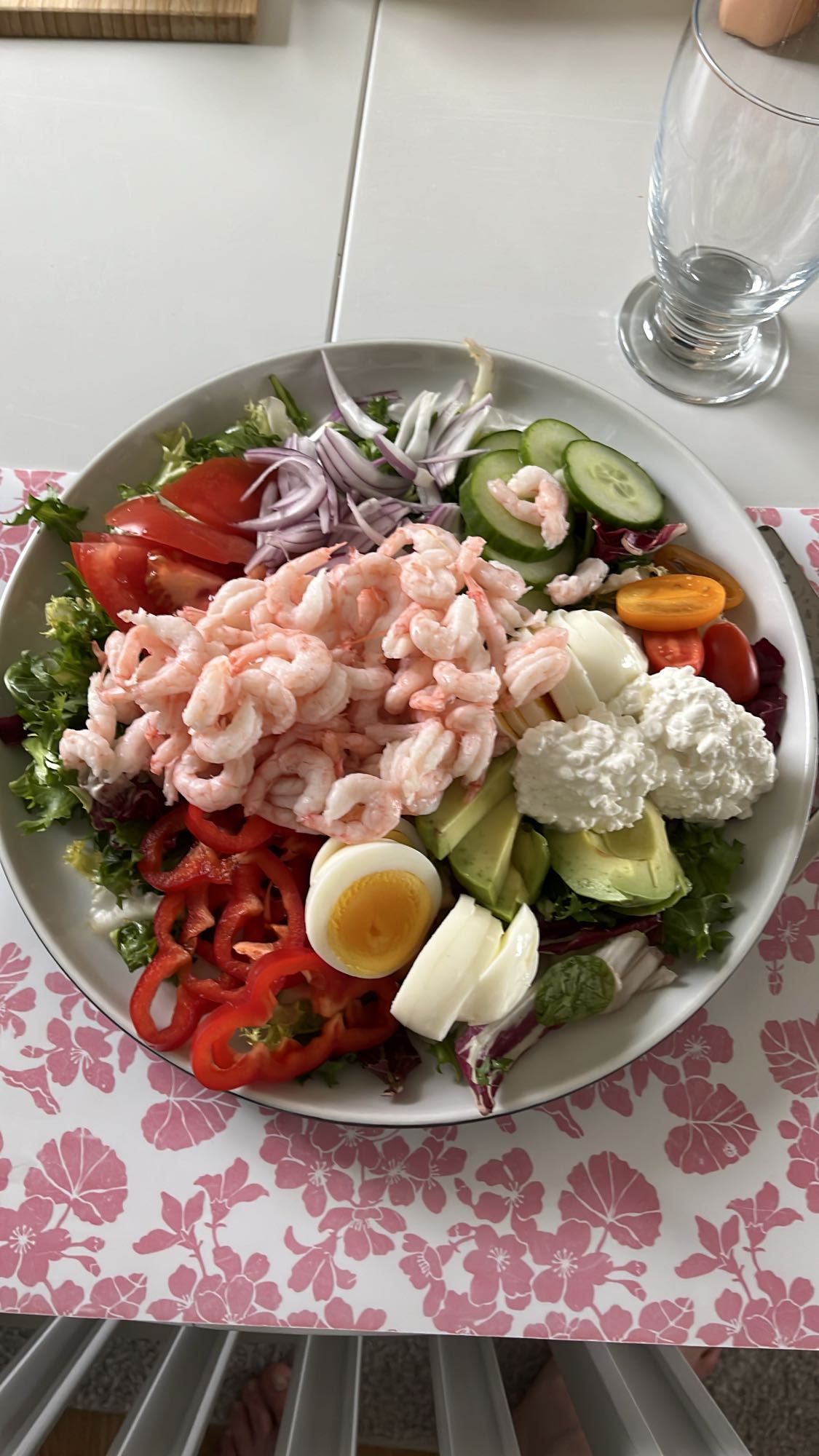 Räksallad med ägg & avokado