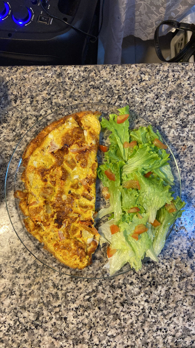 tortilla con ensalada