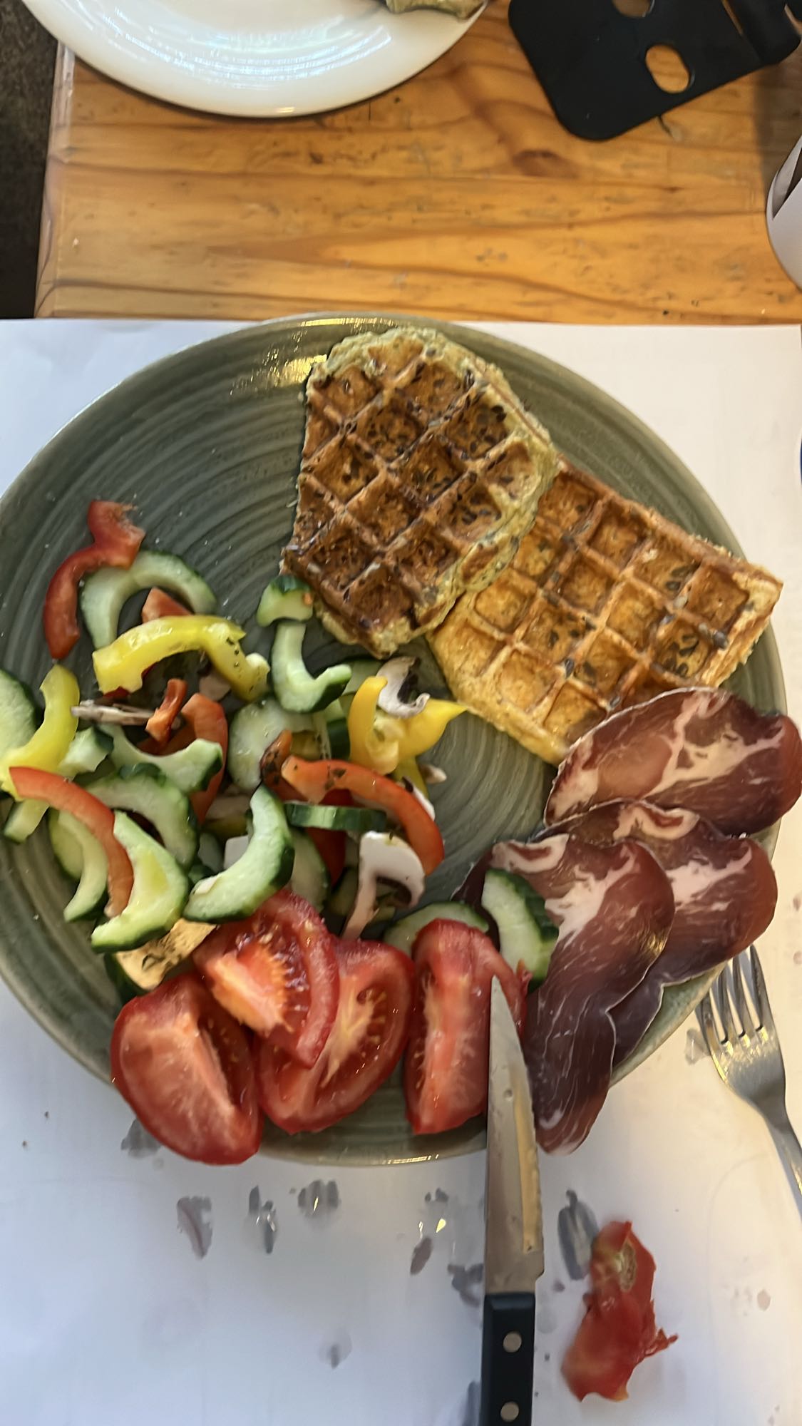 Gaufres salées et crudités