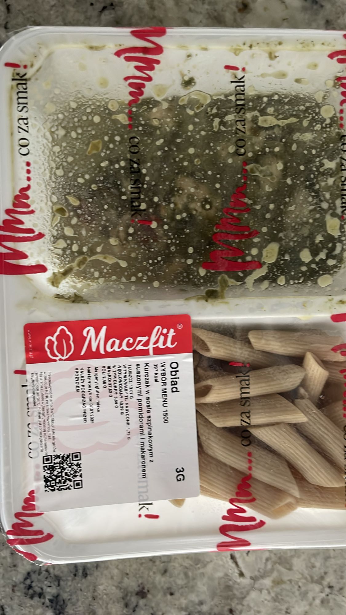 Kurczak ze szpinakiem i makaronem