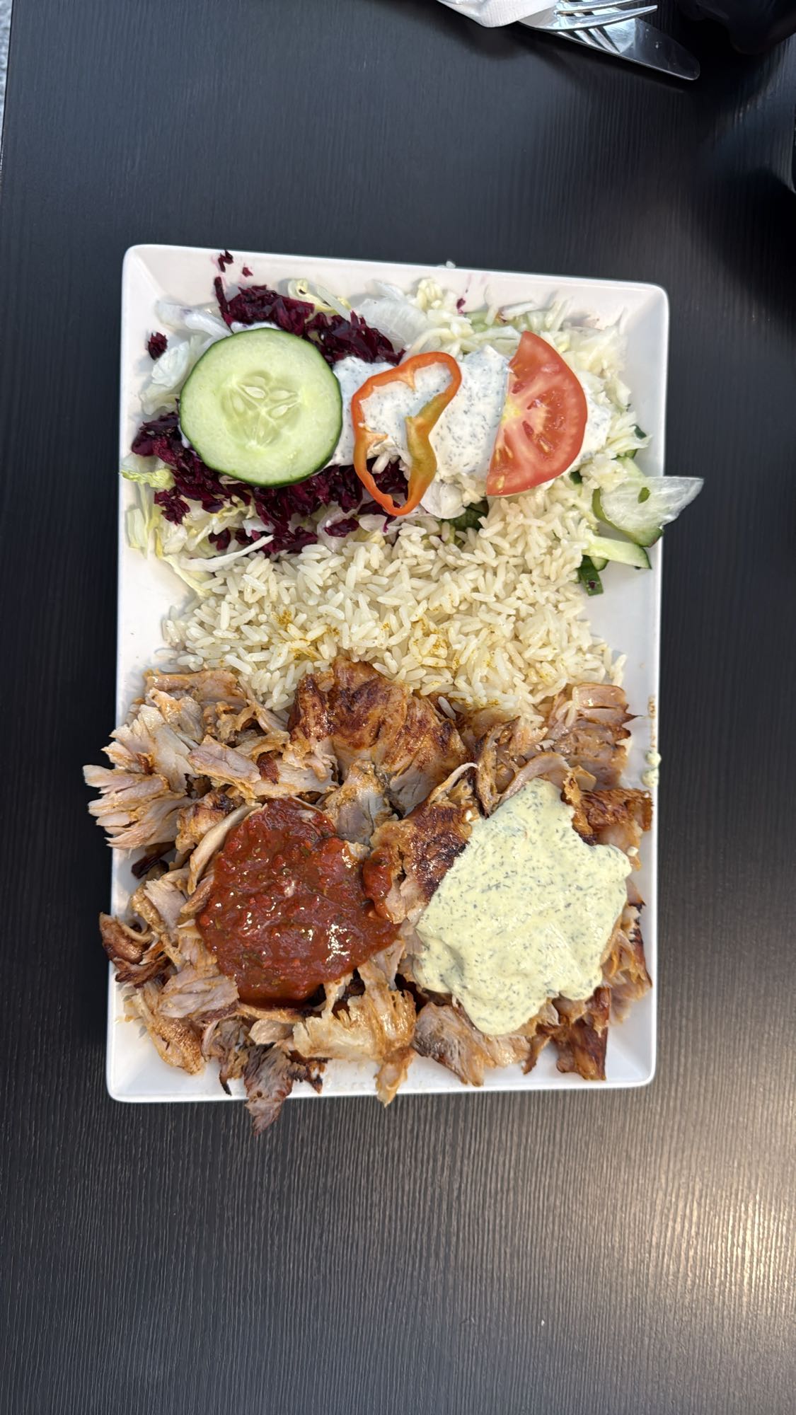 Döner Teller mit Reis und Salat