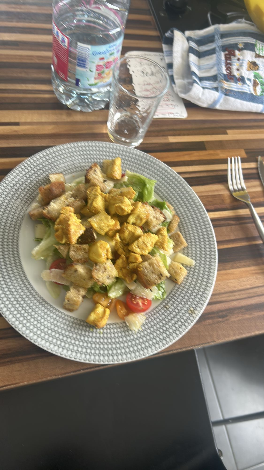 Salade poulet croûtons