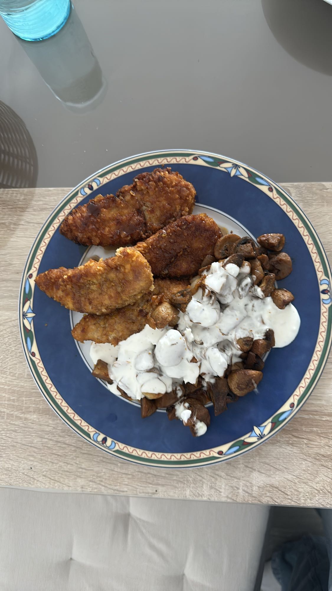 Krokante kip met champignons