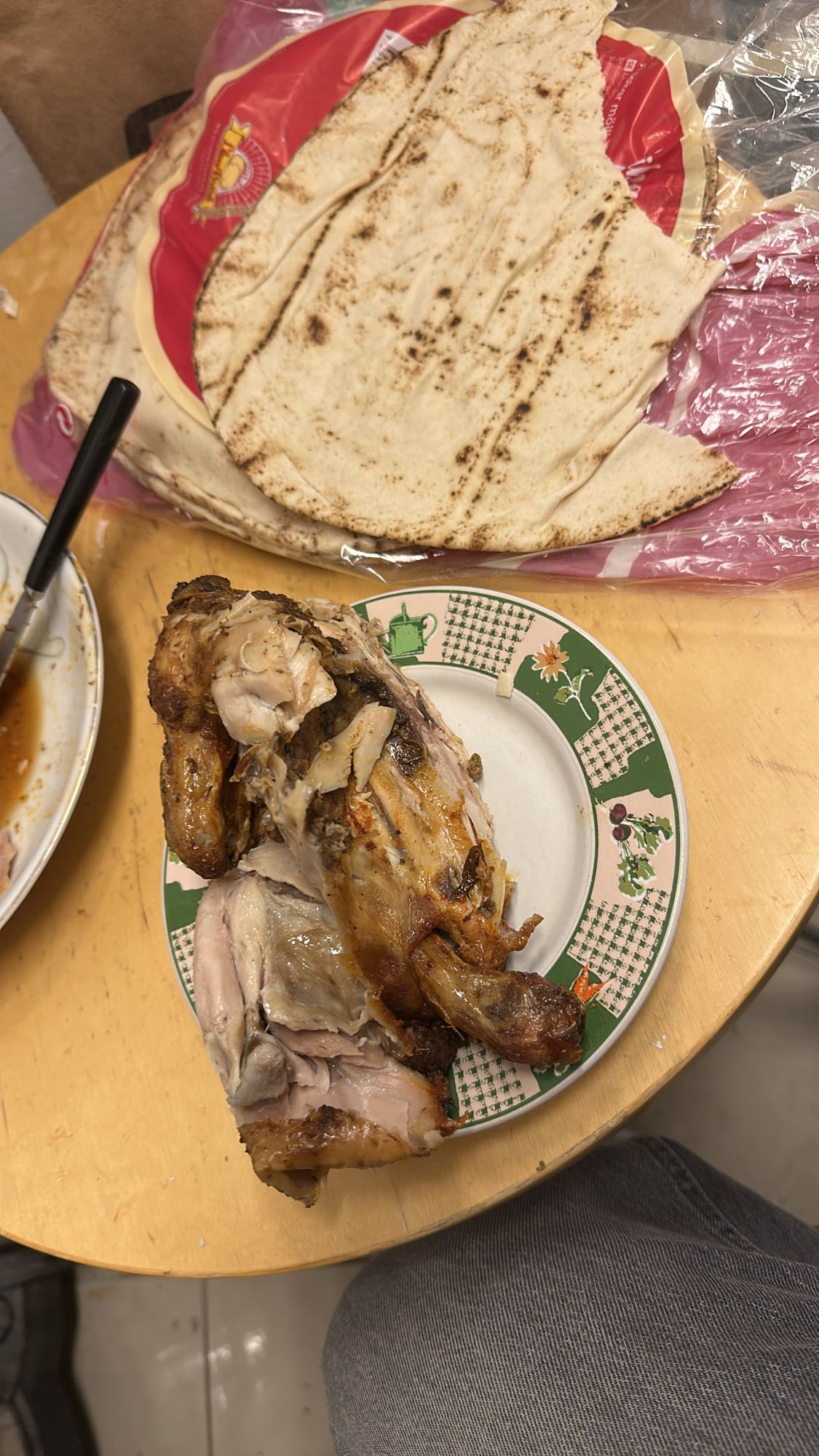 Kyckling med tunnbröd