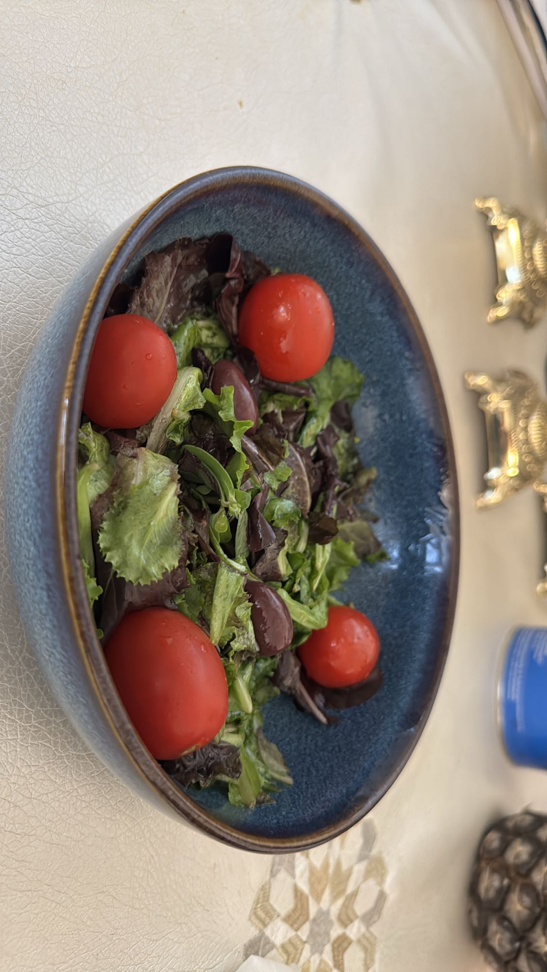 Salade verte et tomates cerises