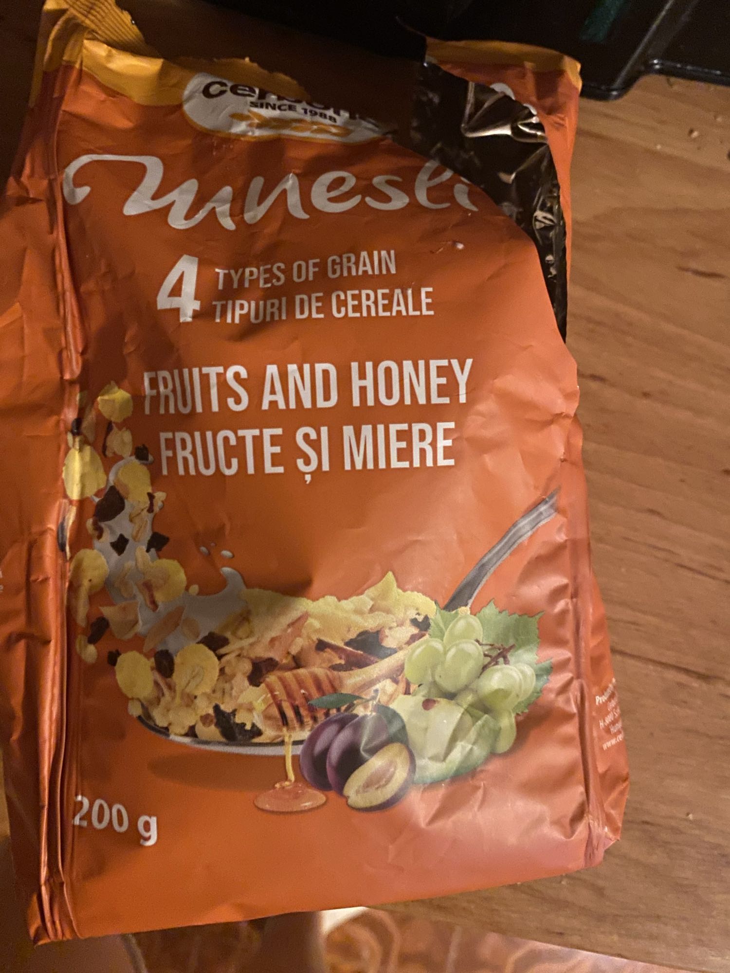 Cereale fructe și miere