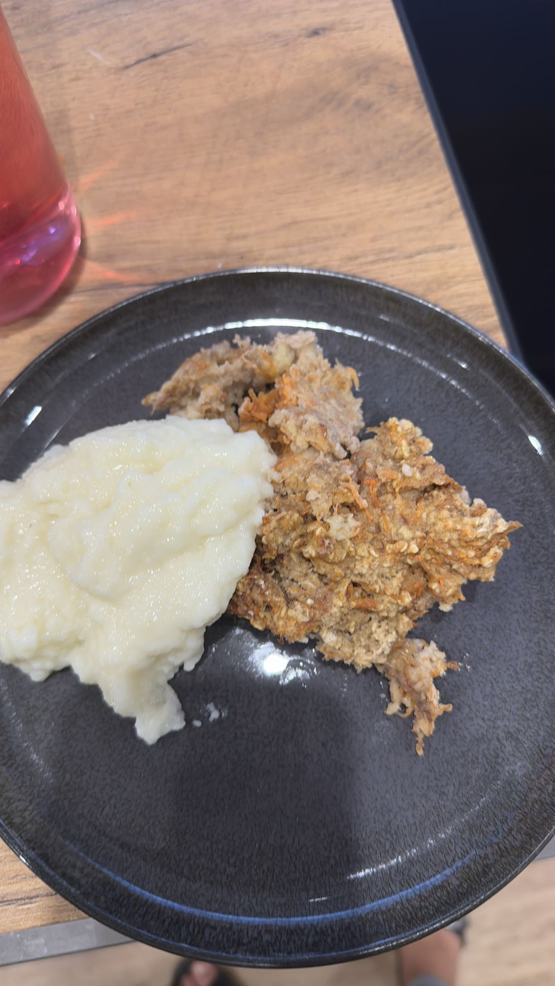 Karottenkuchen mit Protein und Grießpudding