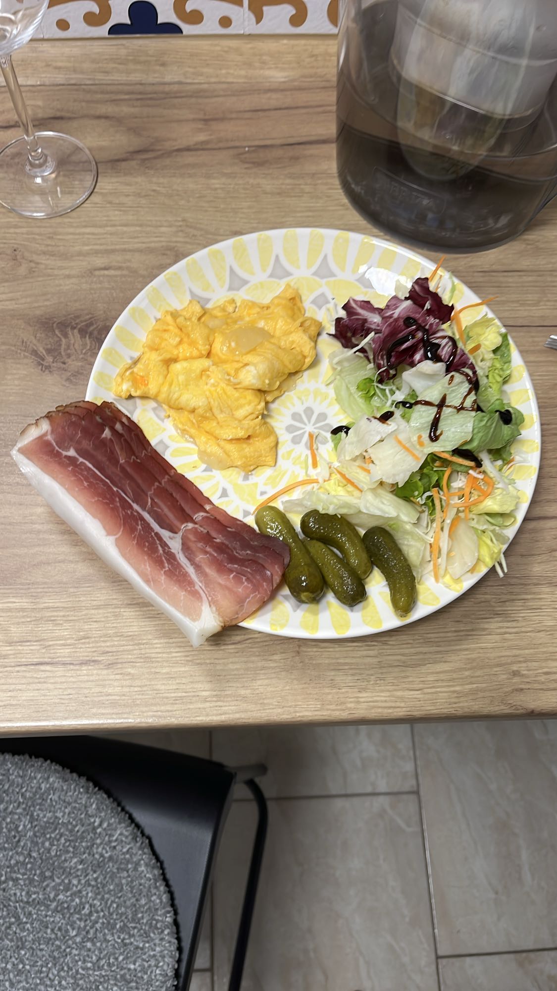 Desayuno mixto con ensalada