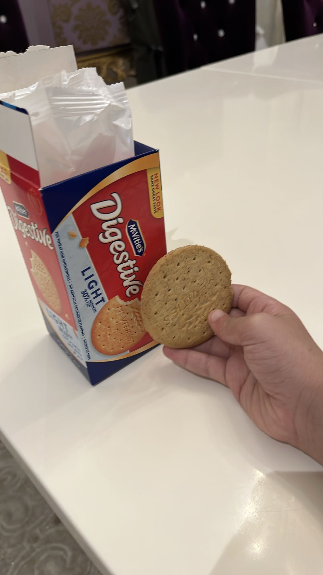 Digestive biscuit snack