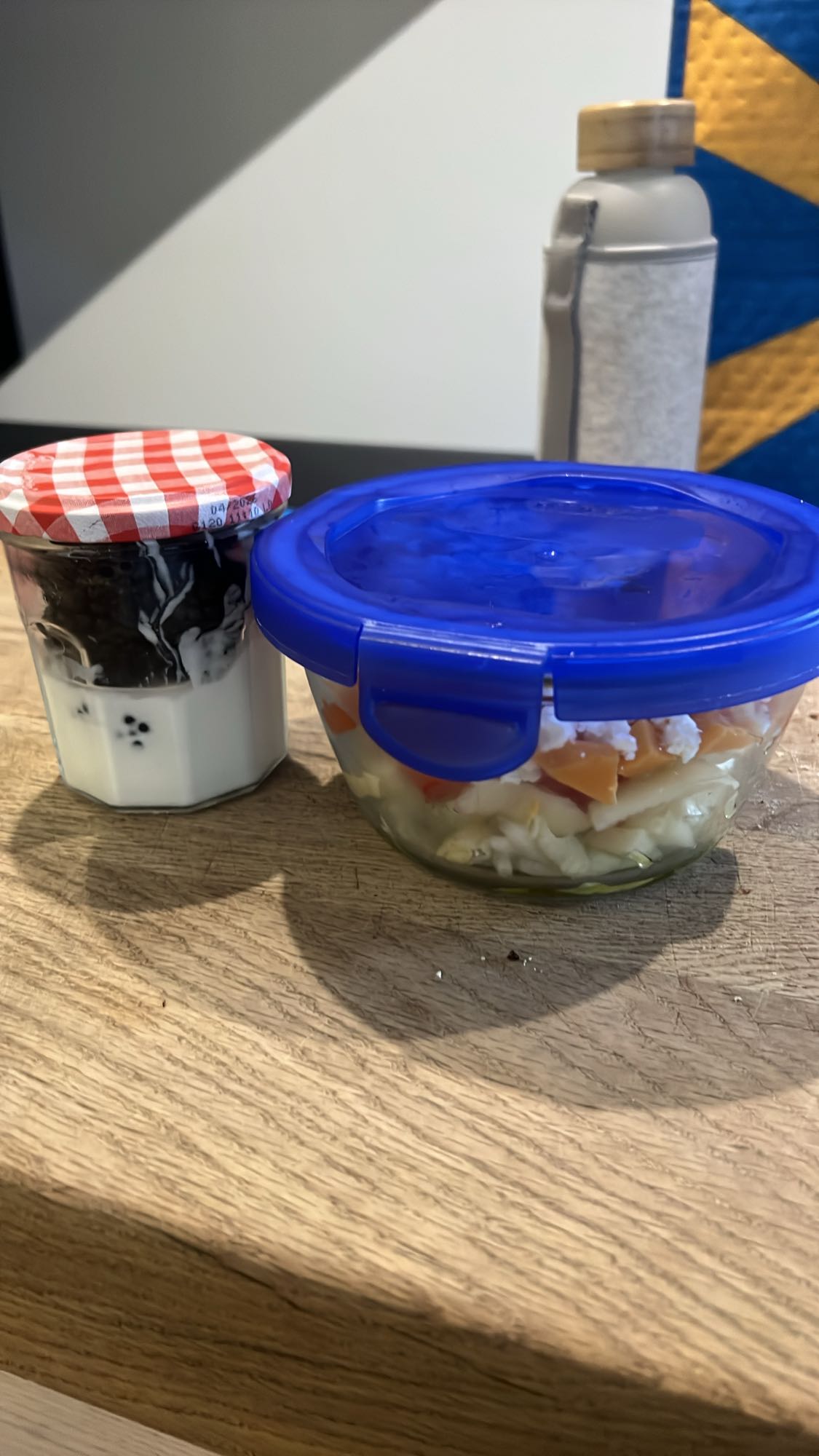 yaourt et salade mixte