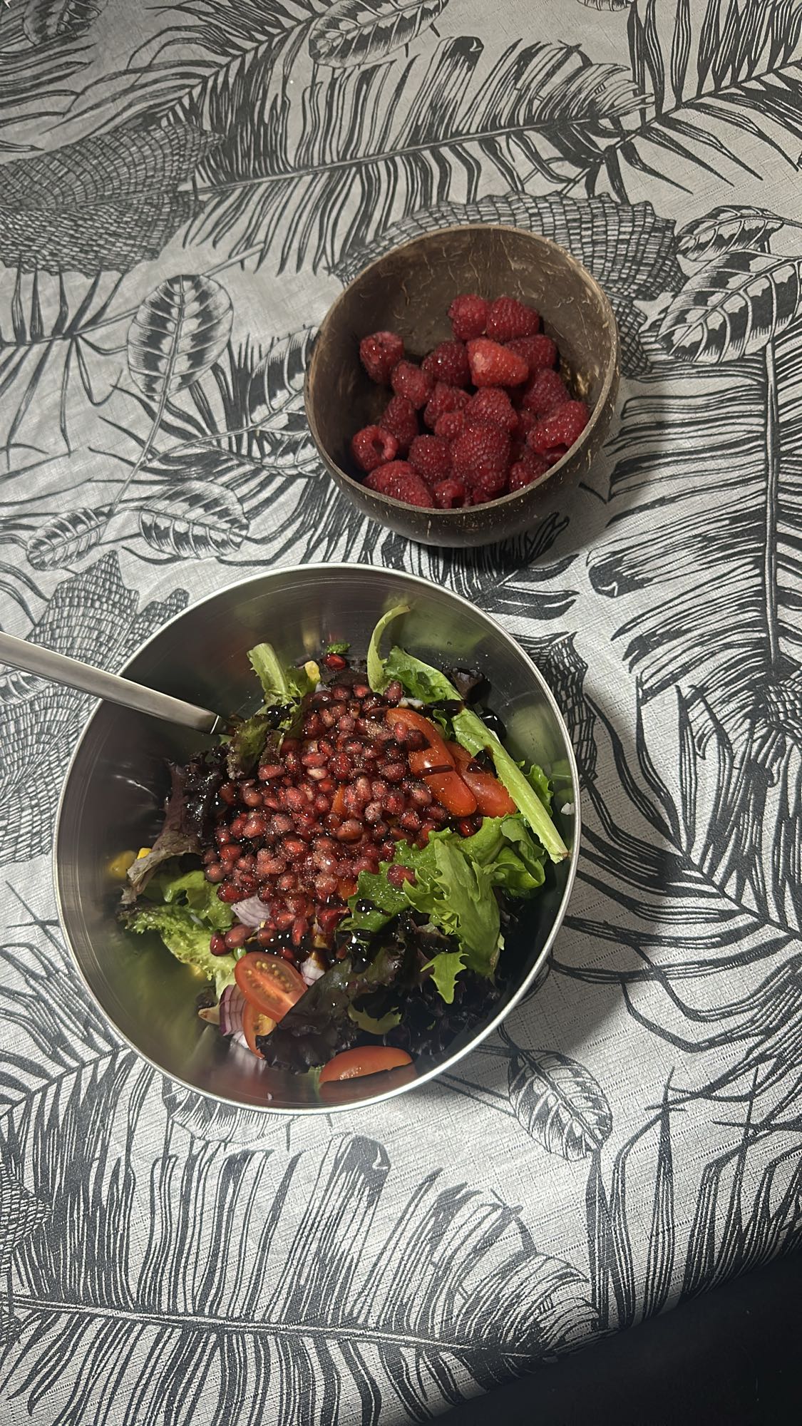 Salade grenade et framboises