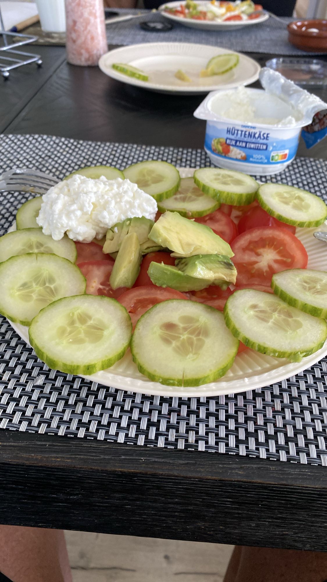 Komkommer Avocado Schotel