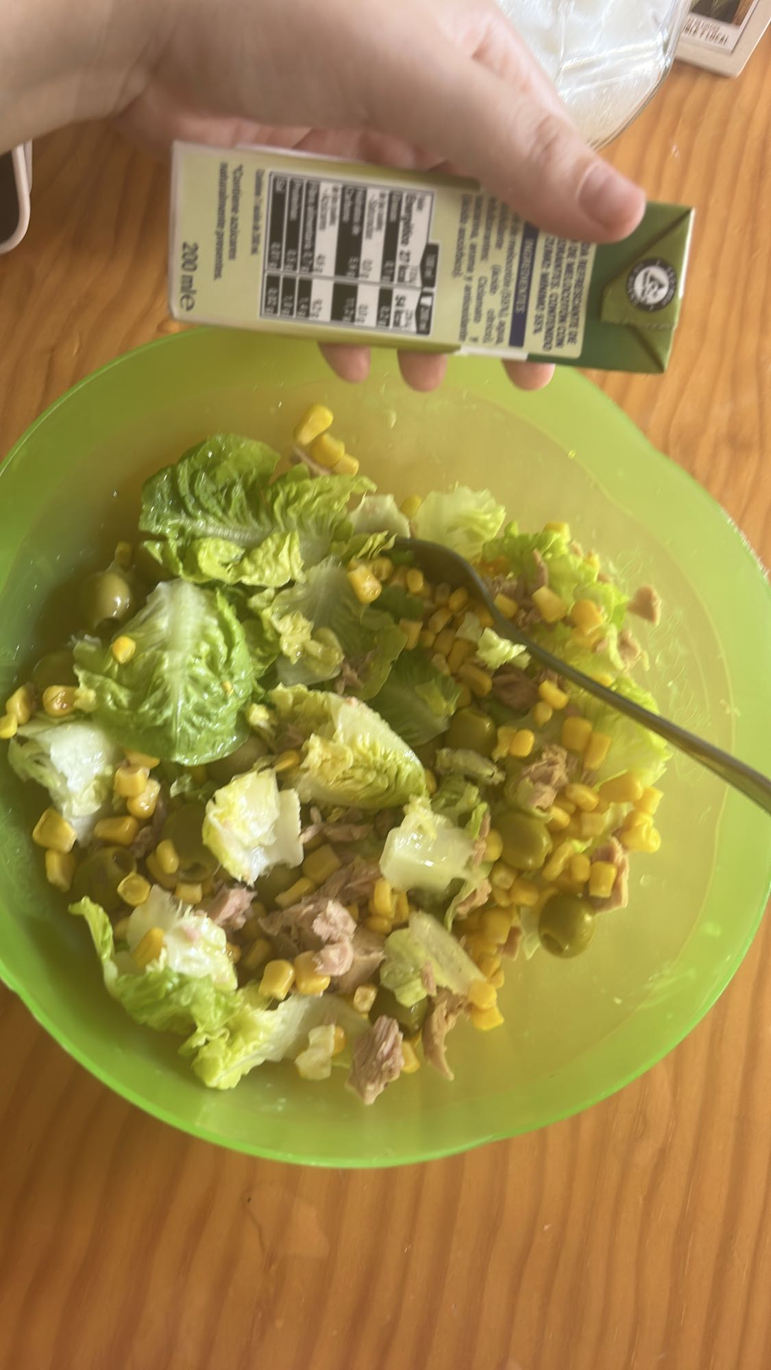 Ensalada de atún y maíz