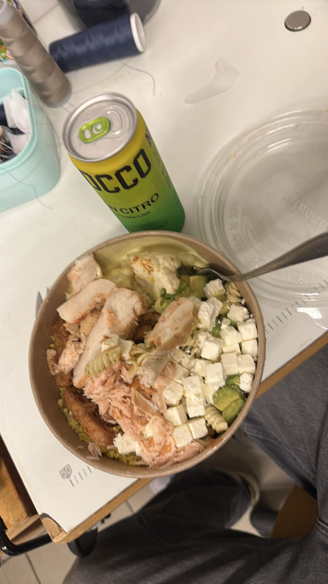 Kyckling- och laxskål