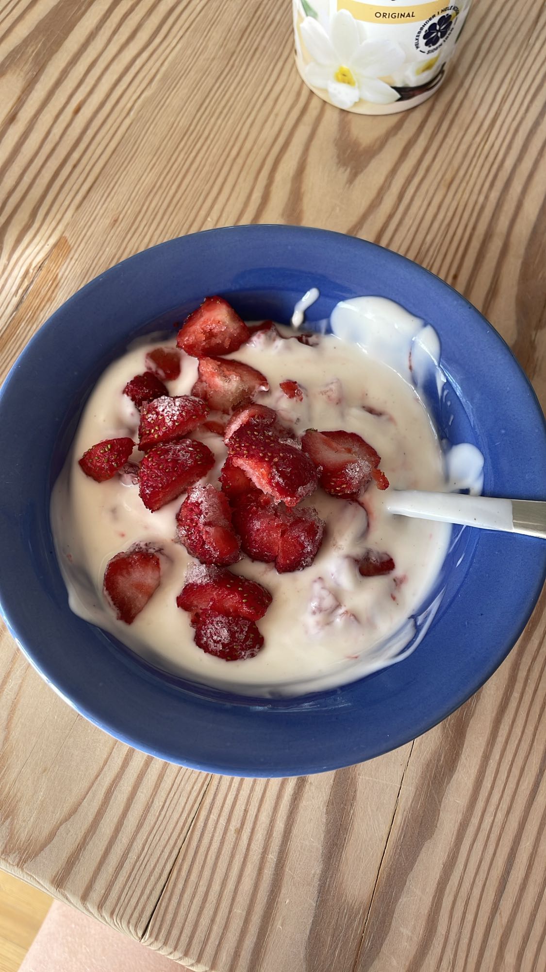 Jordbær med vaniljeyoghurt