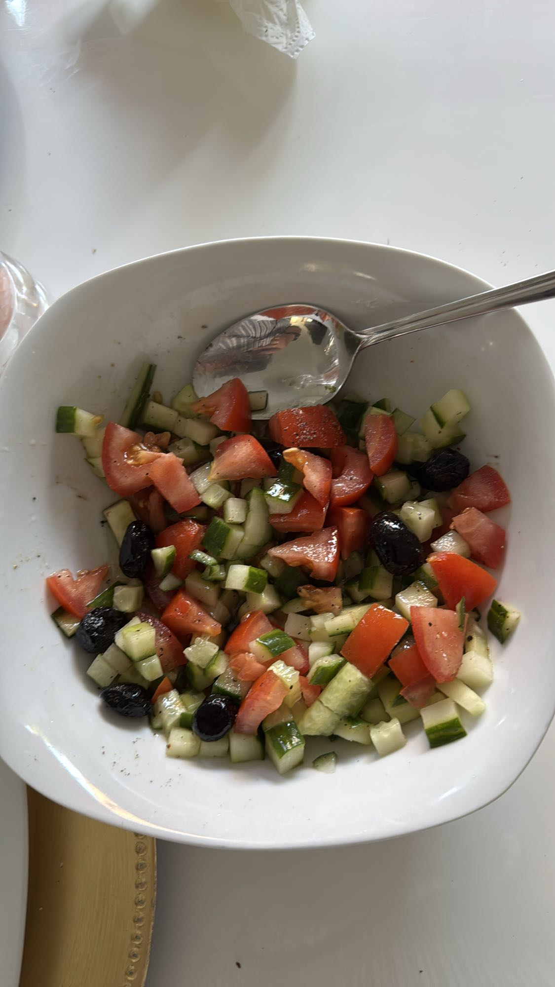 komkommersalade met tomaat