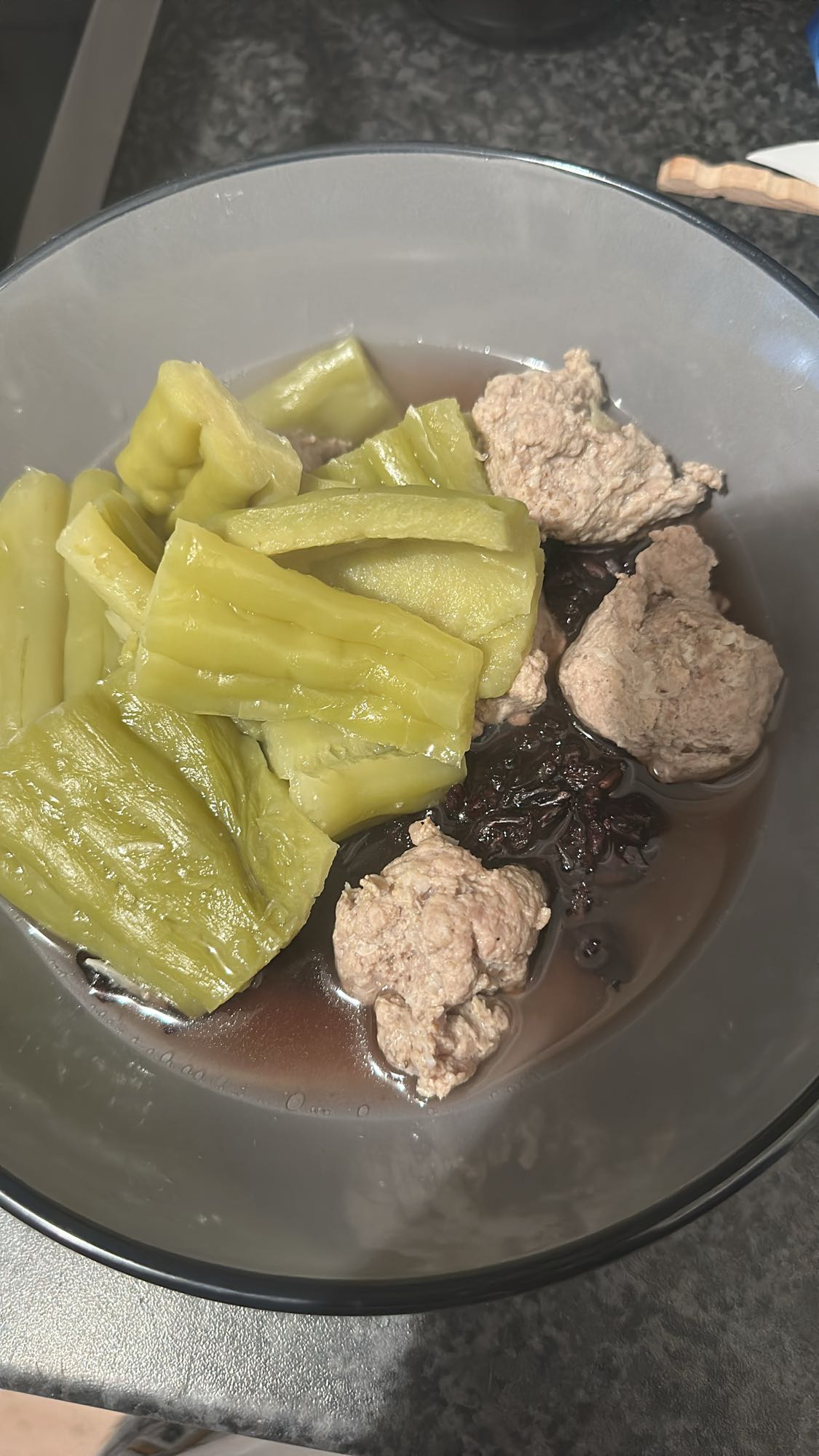 Bittermelon Soup with Meatballs