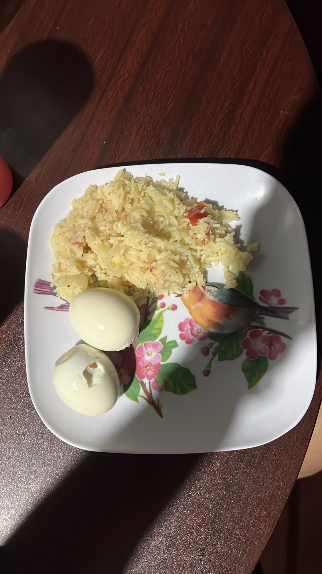 arroz con huevos cocidos