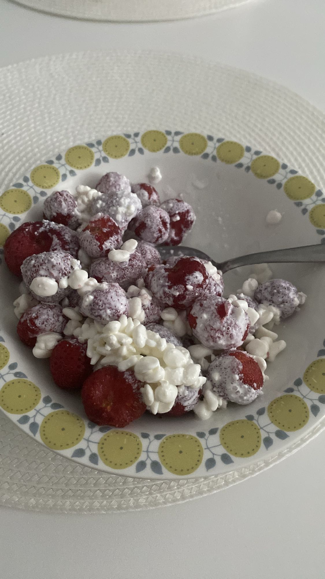 truskawki z twarogiem