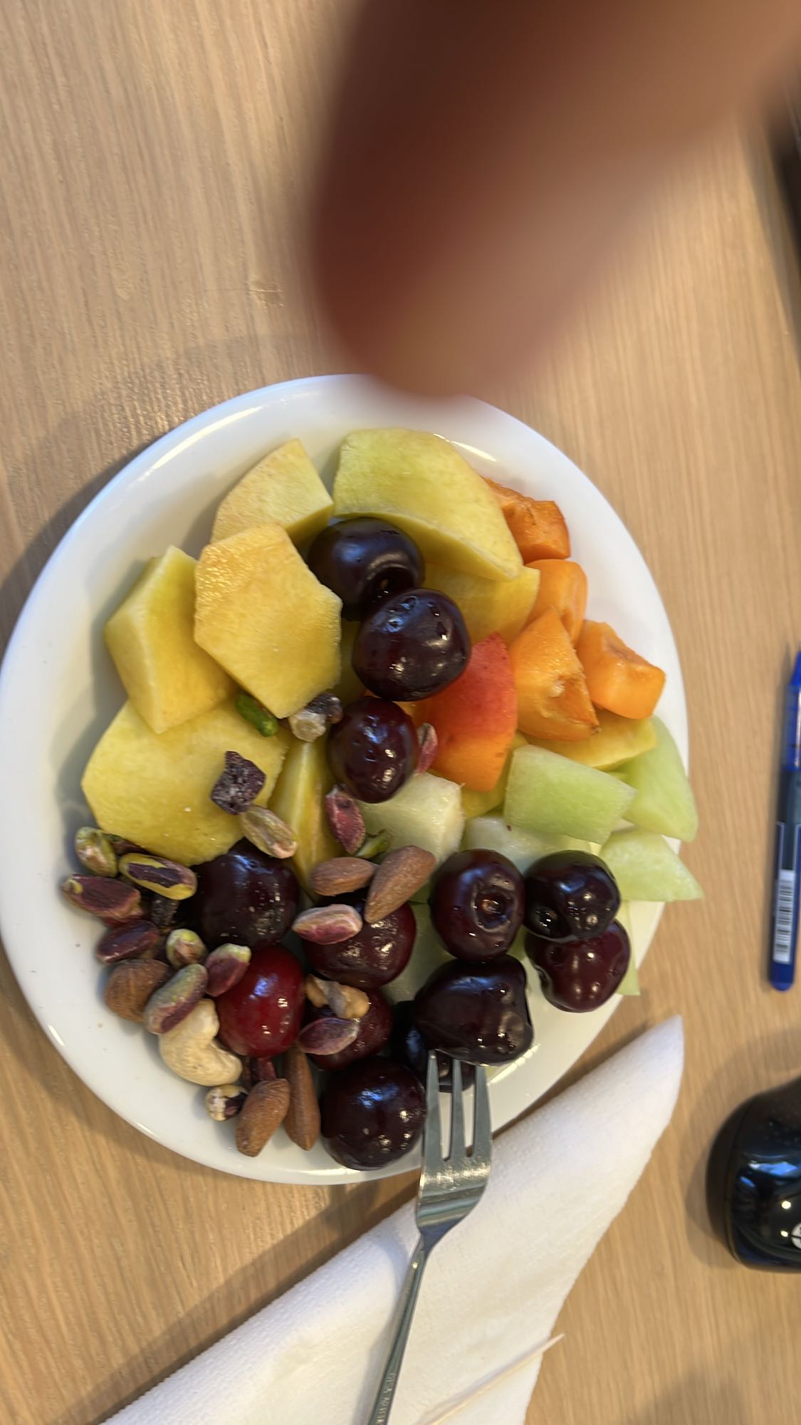 Φρουτοσαλάτα με ξηρούς καρπούς