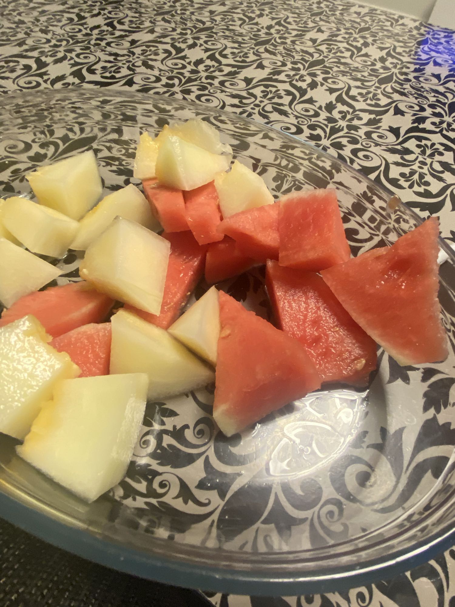 سلطة فواكه بطيخ وشمام