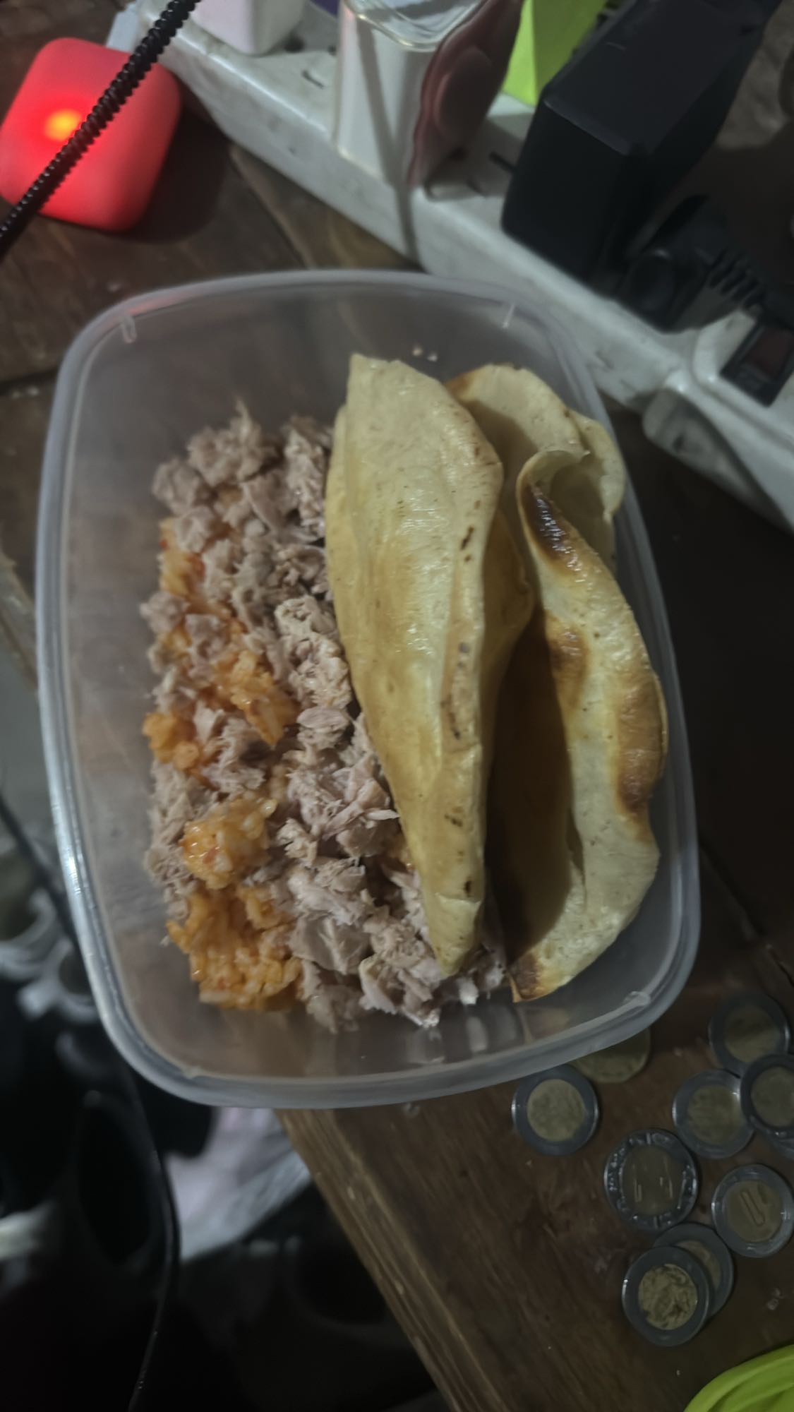 Tostadas con atún y arroz