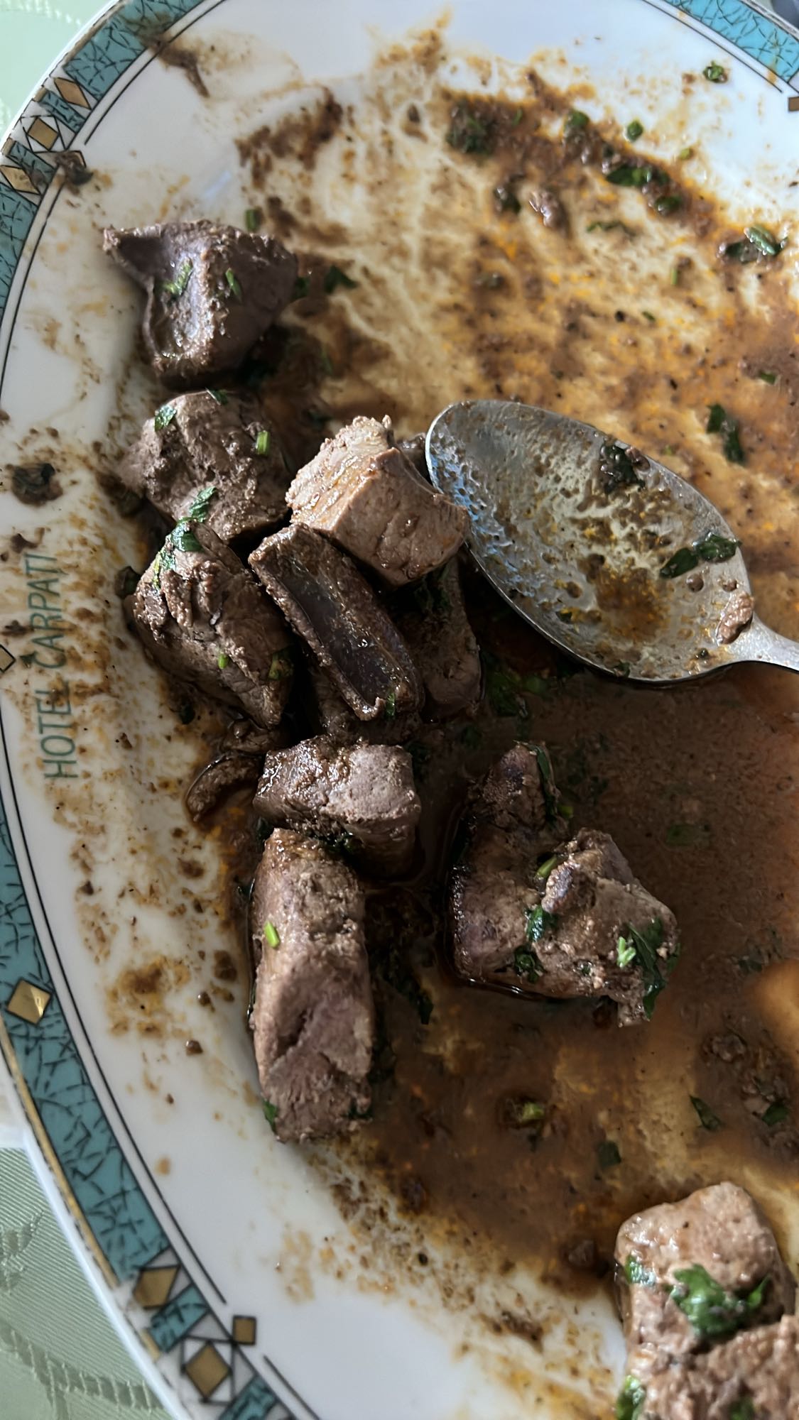 Ficat de vită cu verdeață