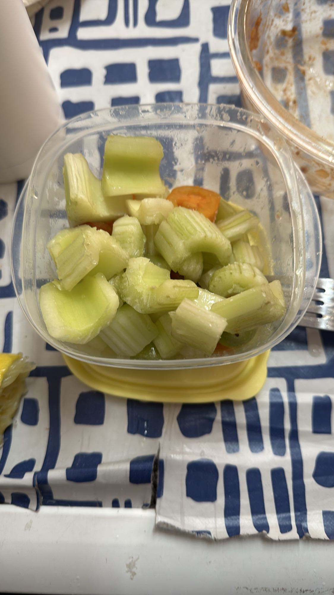 ensalada de apio y zanahoria