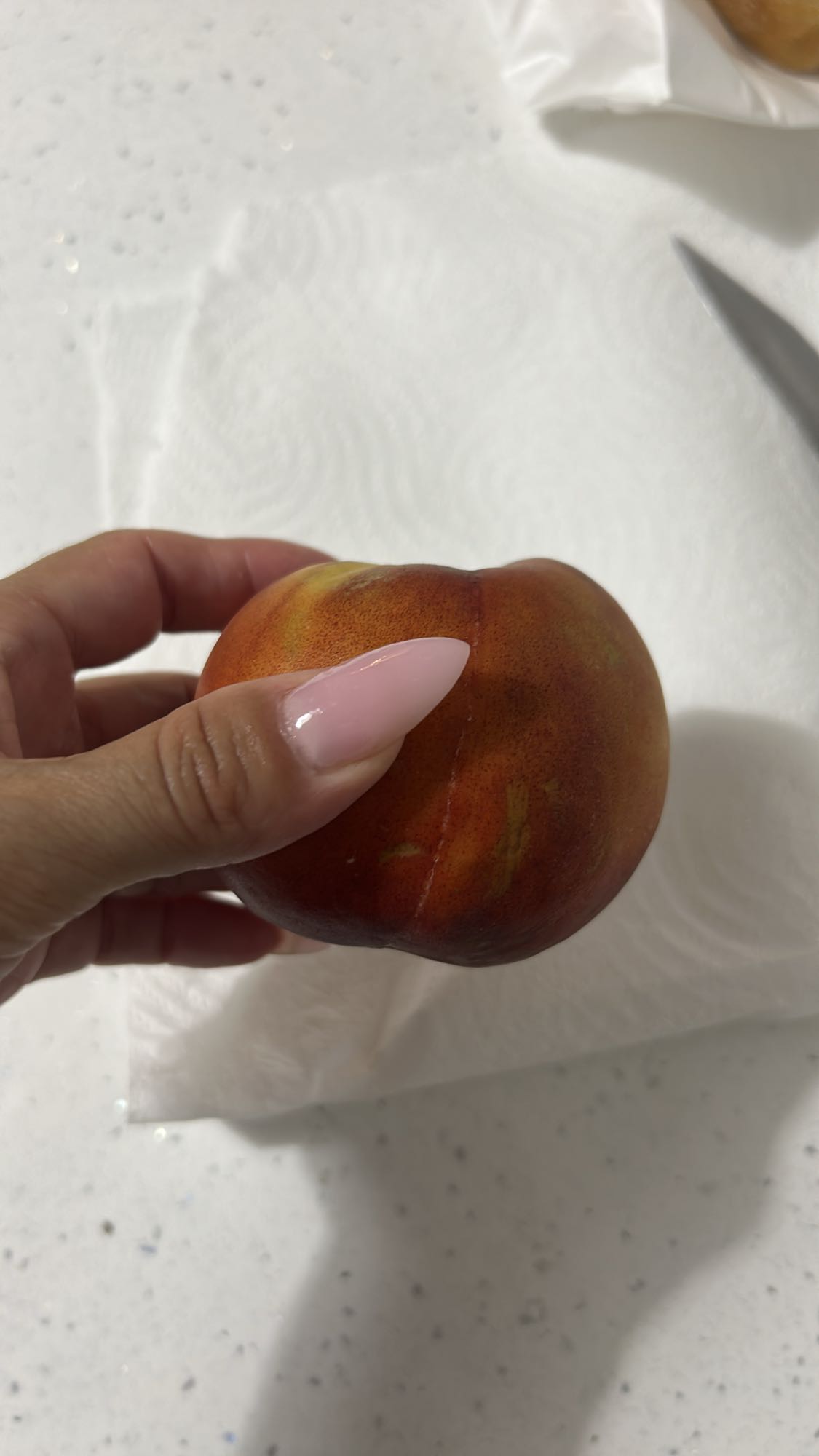 Piersică proaspătă