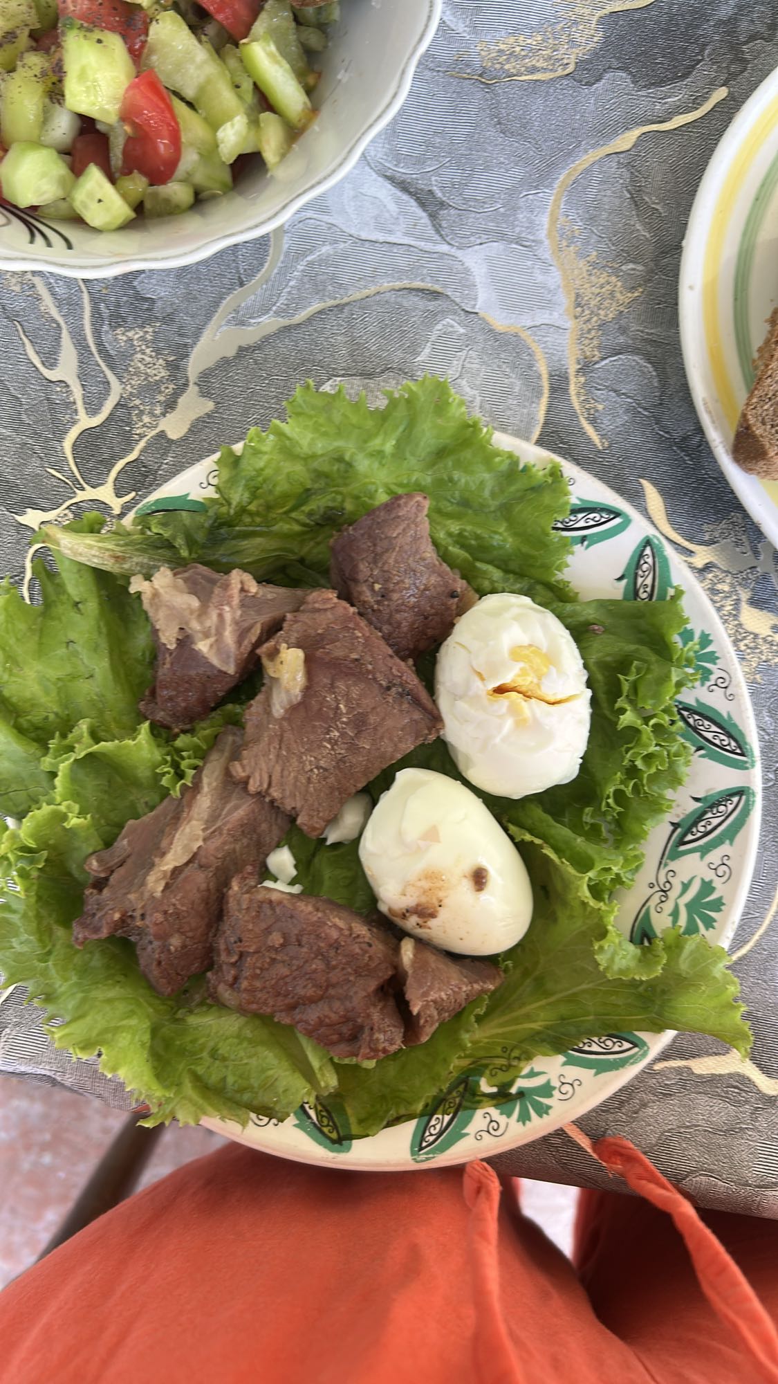 Etli yumurtalı salata