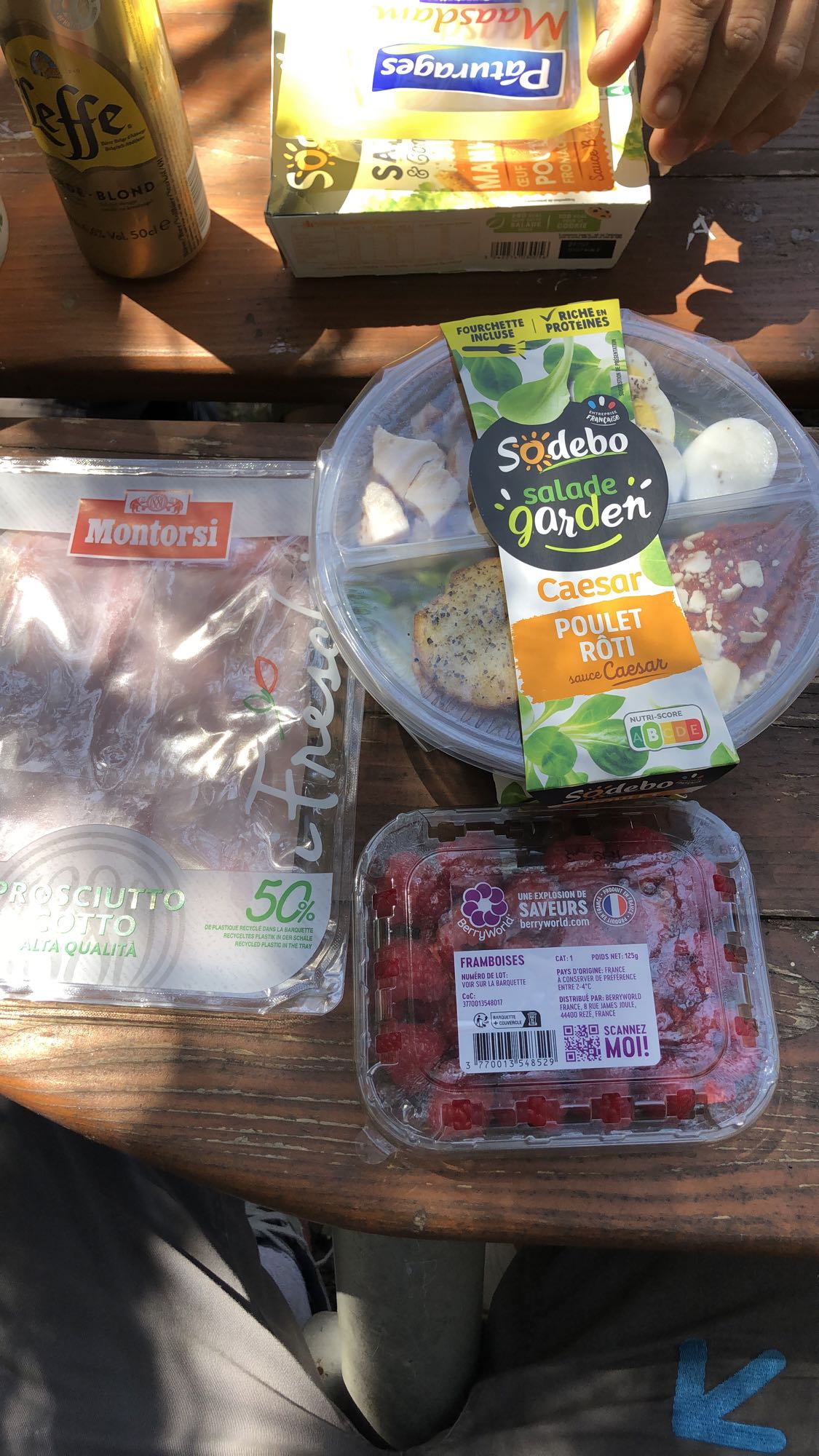 Déjeuner pique-nique varié