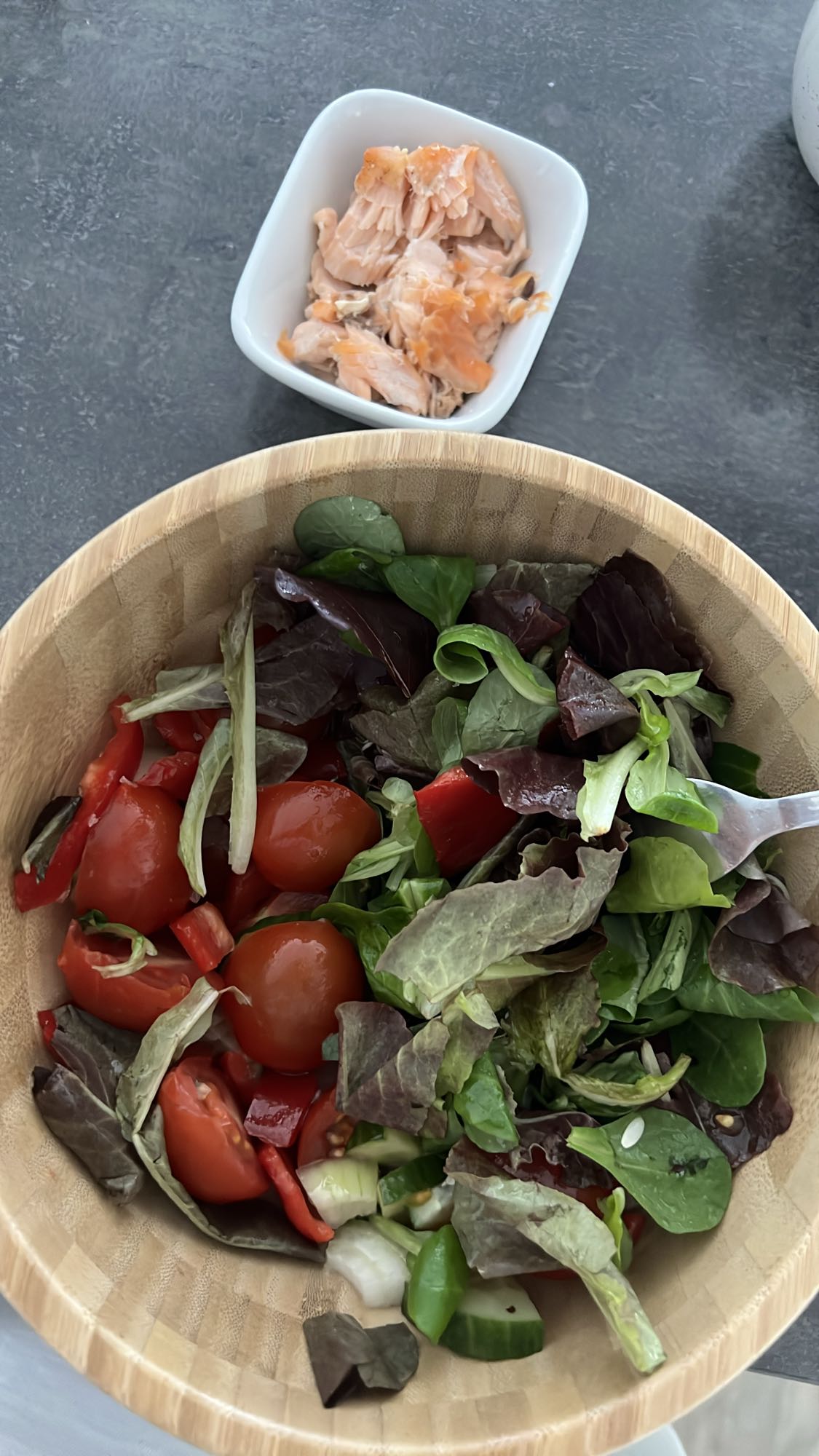 Salmon Salad Bowl