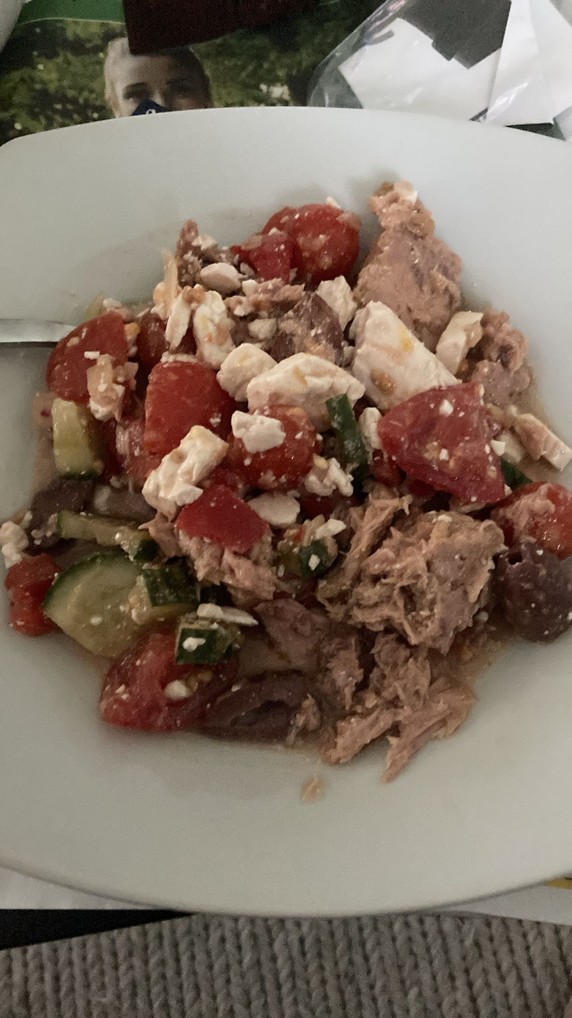 Tonfisksallad med feta