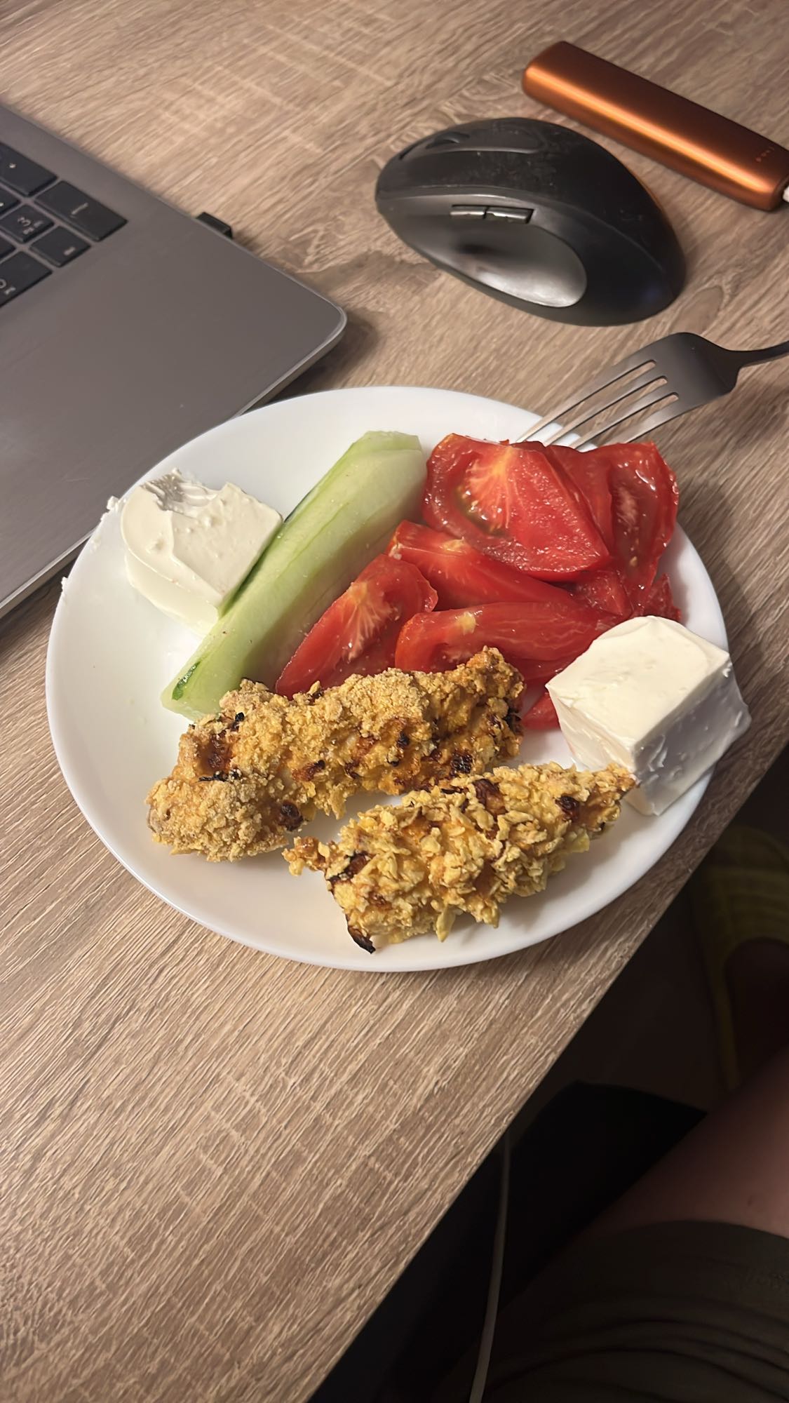 Piept de pui crocant cu legume