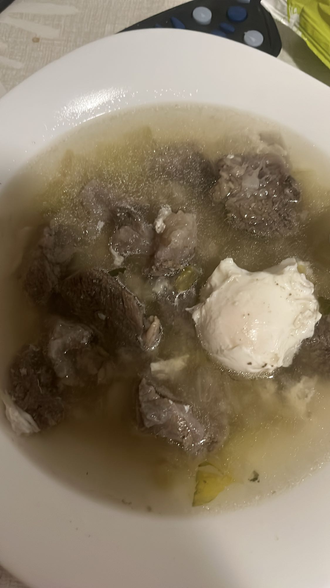 sopa de res con huevo