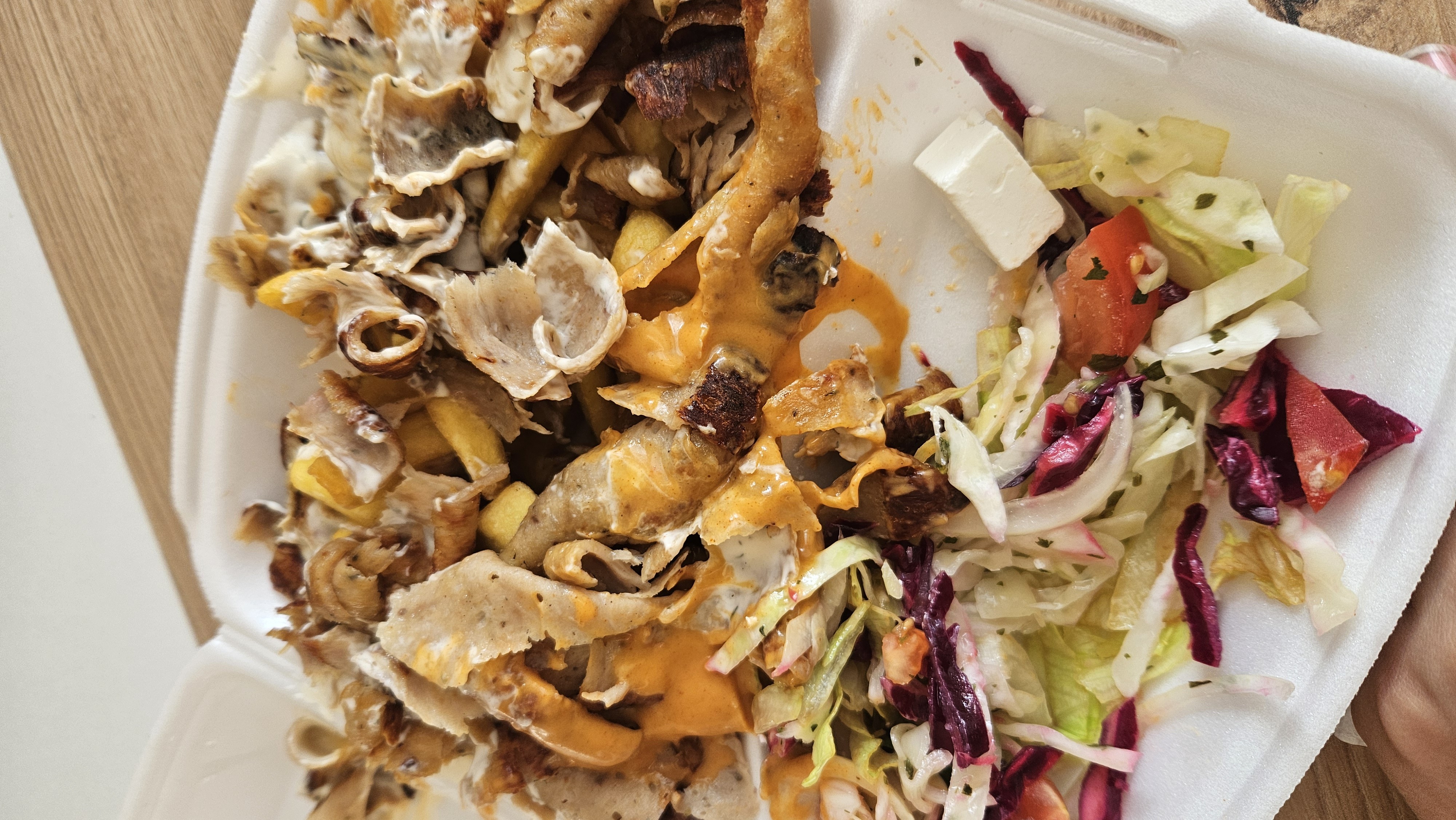 Döner mit Pommes & Salat