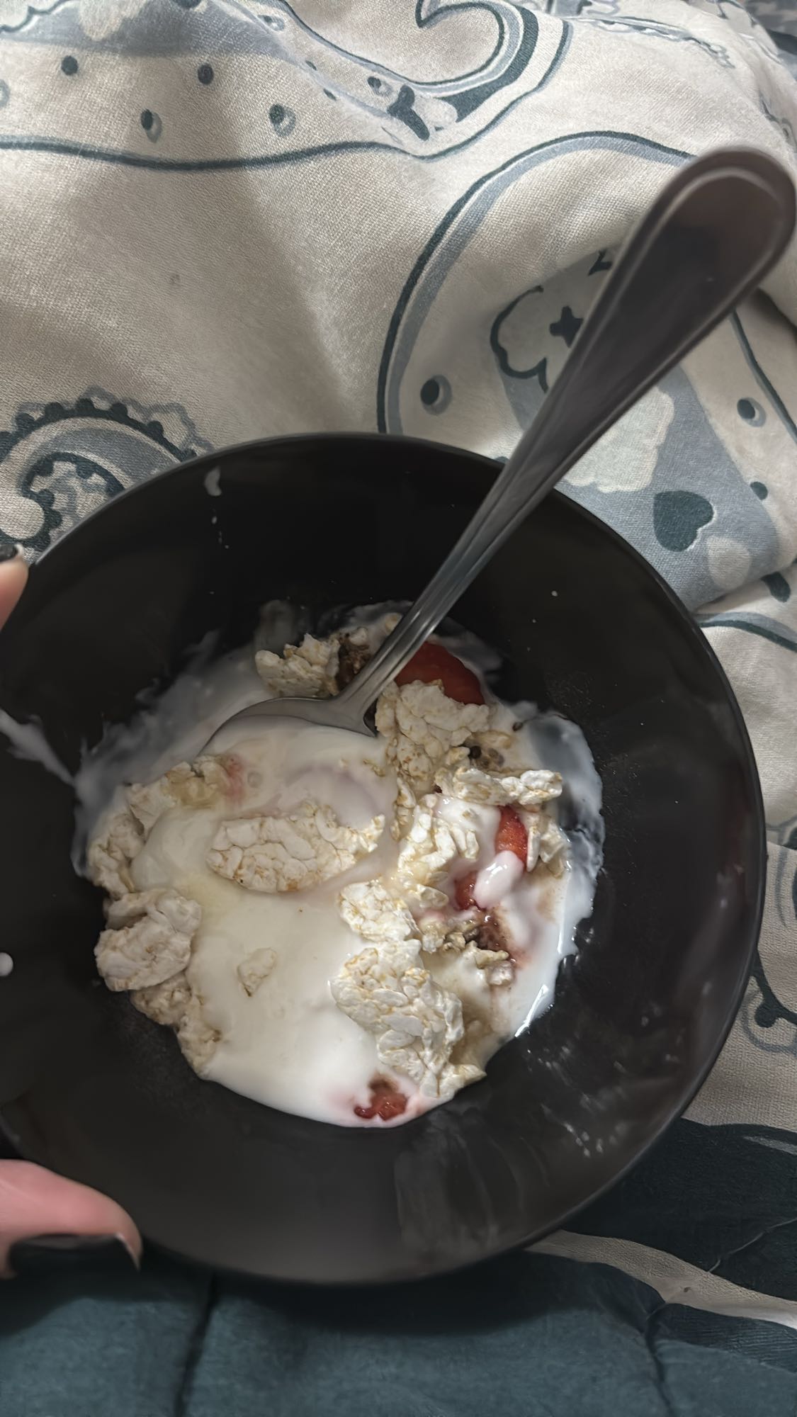 Iogurte com morango e aveia