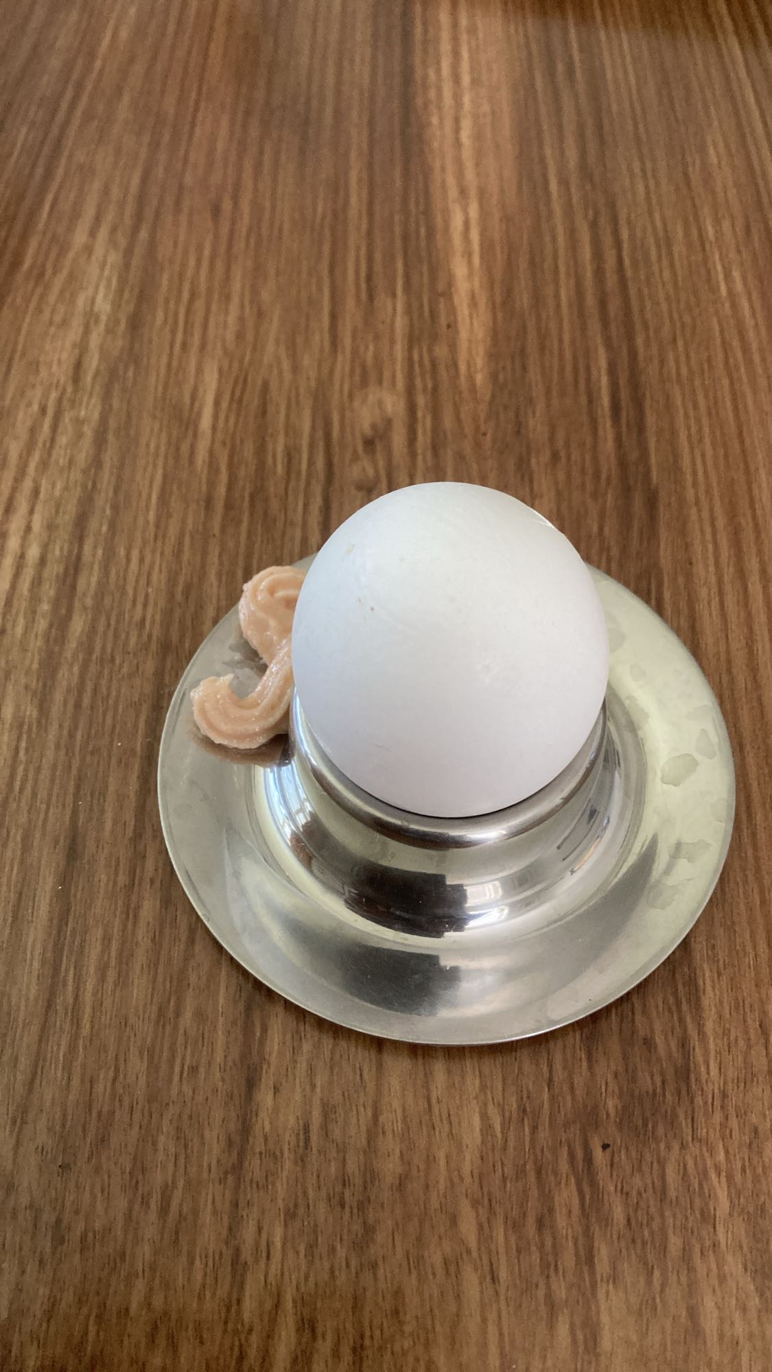 Kokt ägg med kaviar