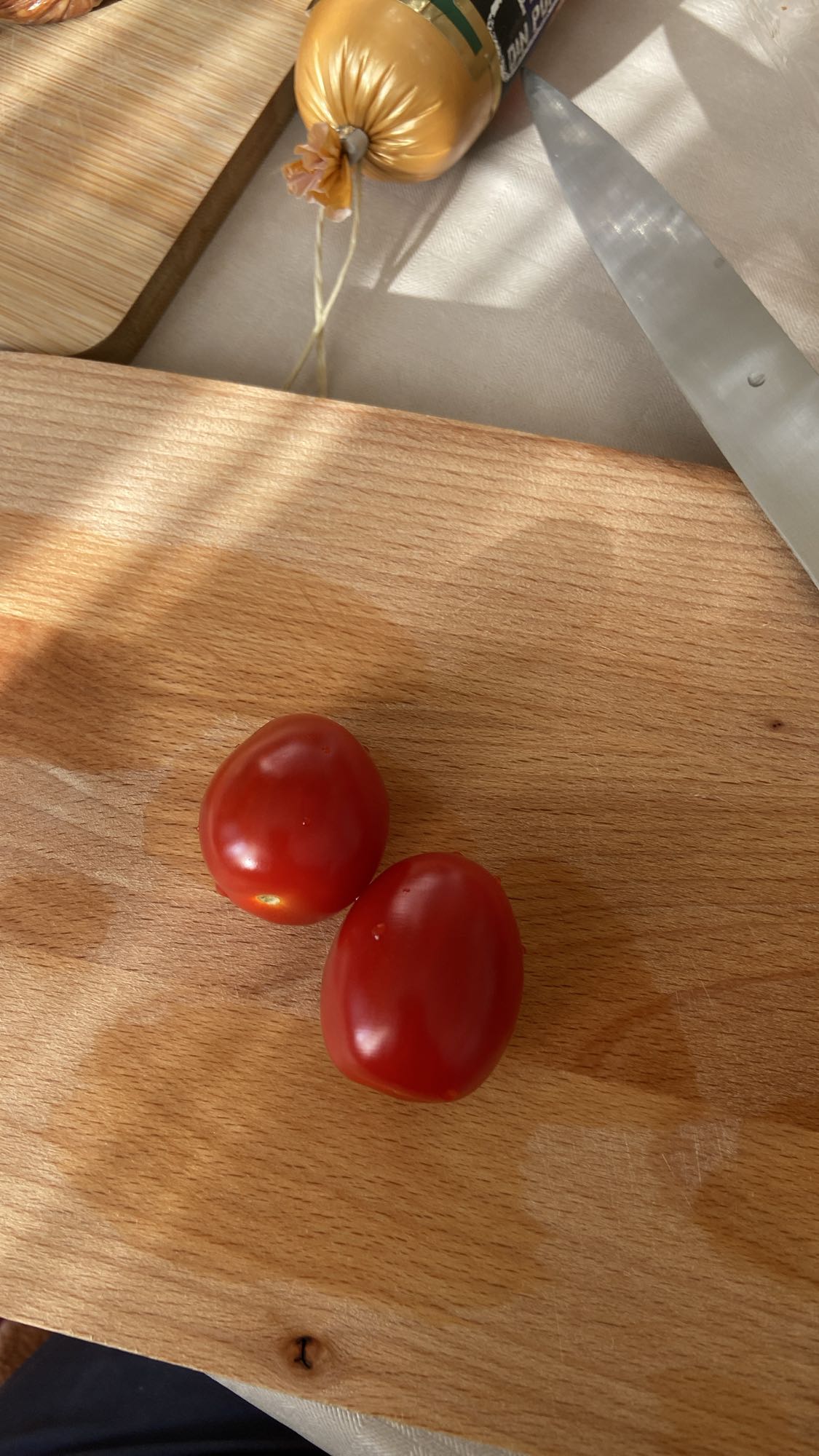 Roșii cherry simple