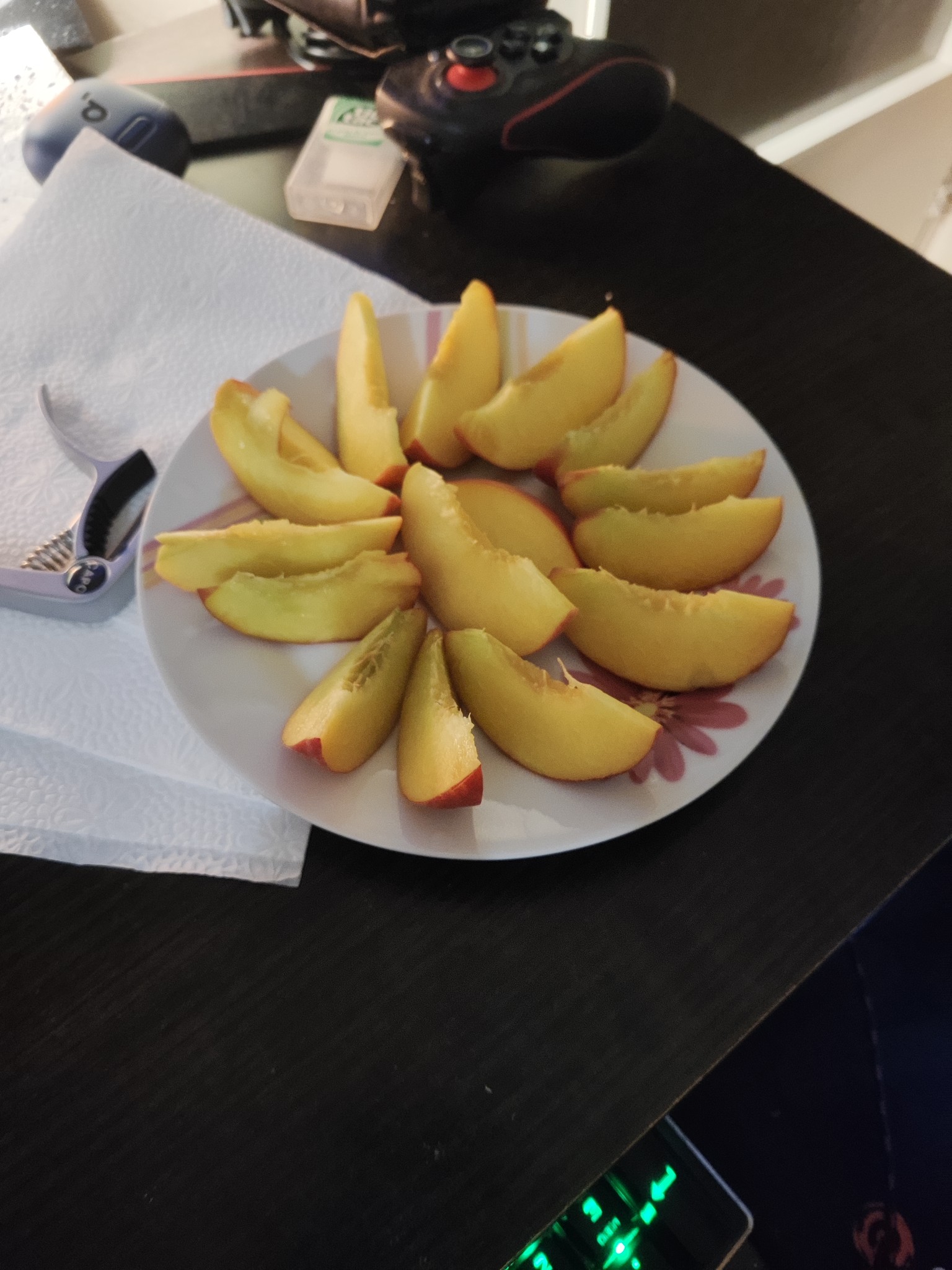 Sliced Peach Plate