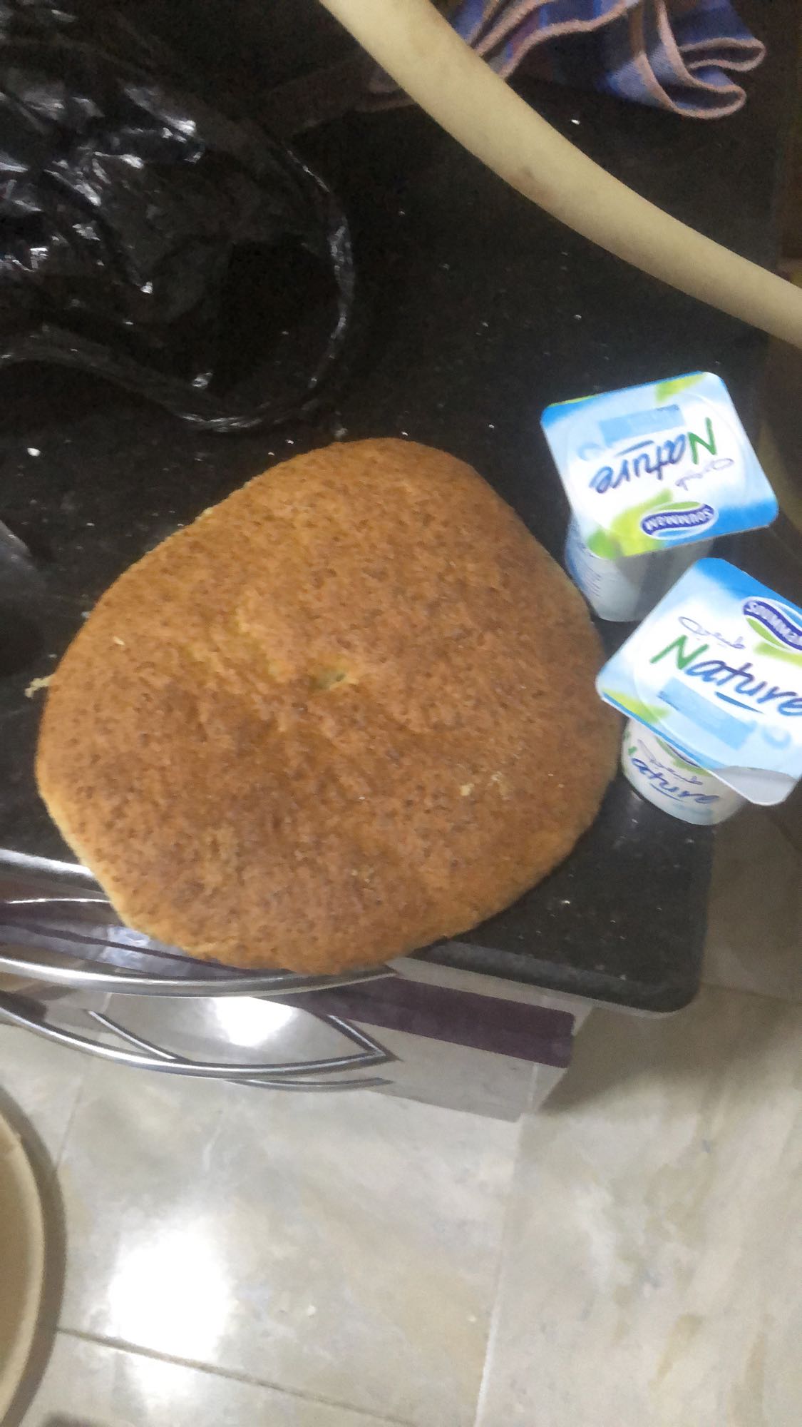 Pain complet et yaourt